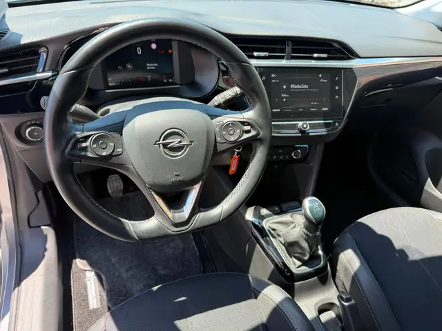 Opel Corsa view 12