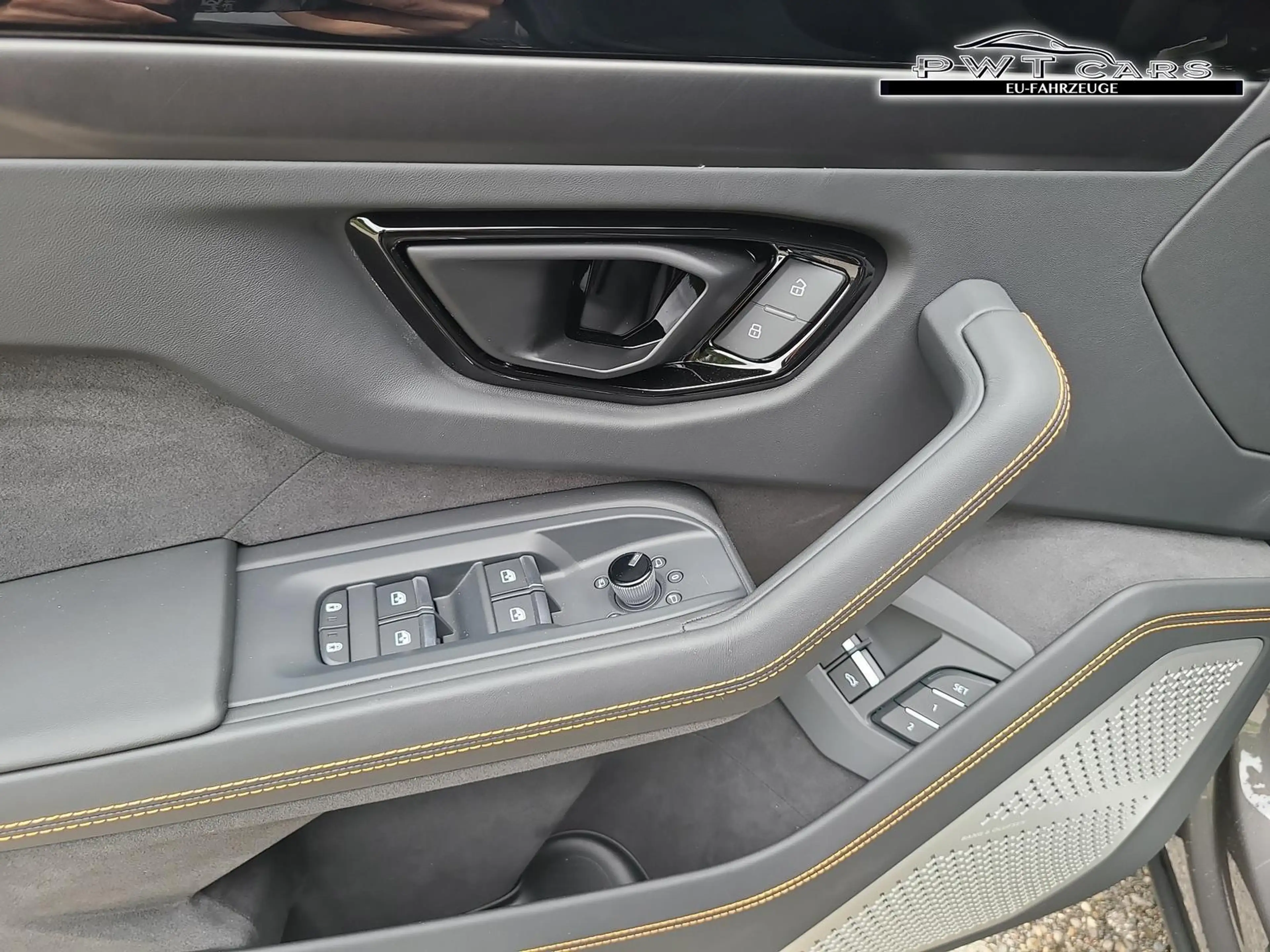 Lamborghini Urus SE ANIMA B&O ParkAssist 23"Rims 588 kW (799 PS)... — photo 12