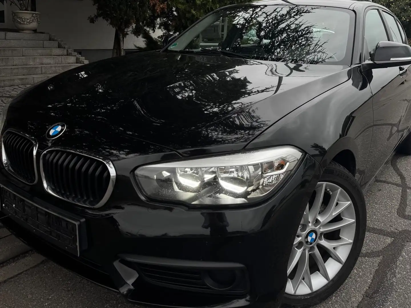 BMW 118 118 i,17 Zoll ,Alufelgen, Facelift,Garantie Schwarz - 2
