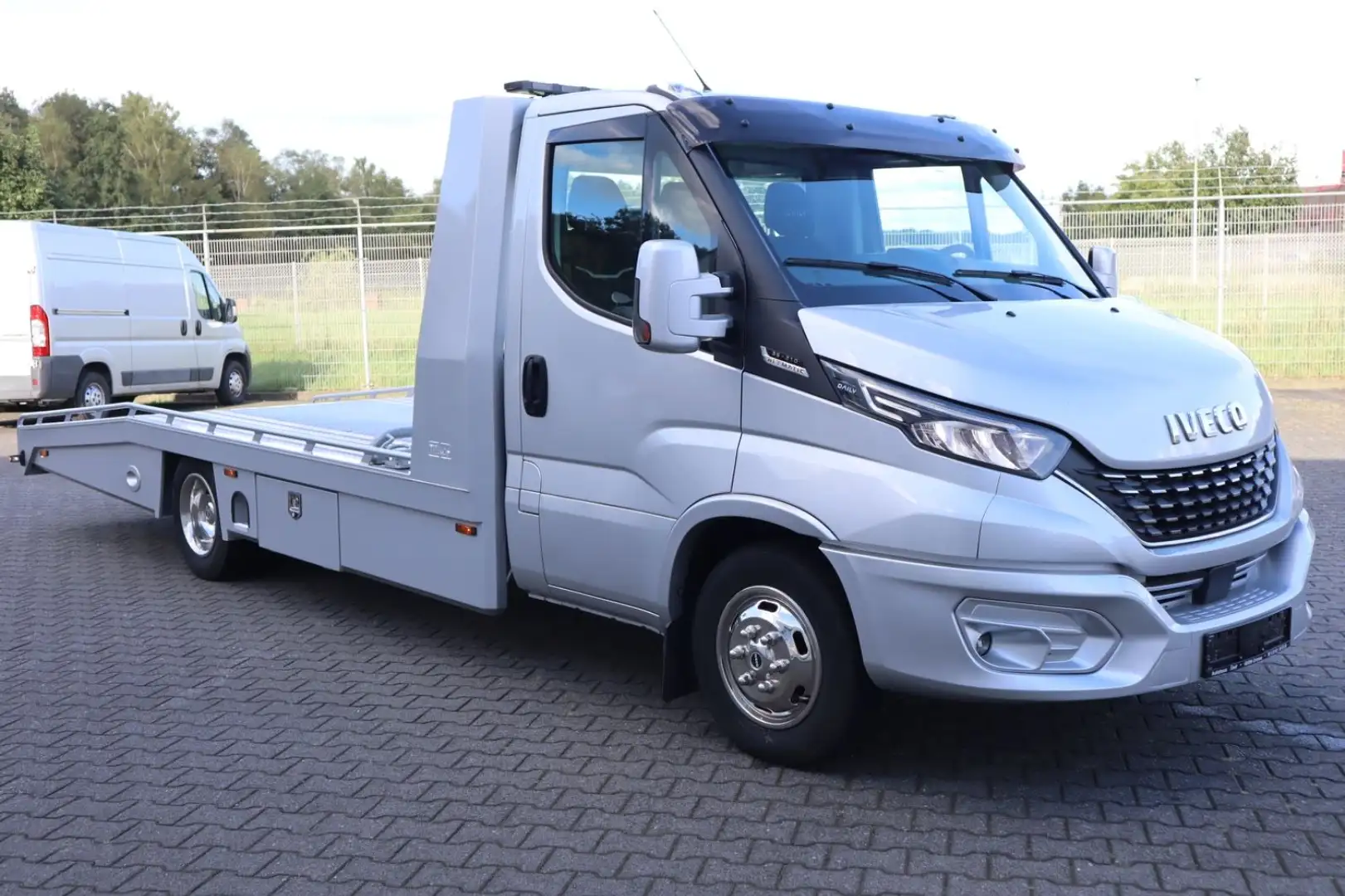 Iveco Daily 35C21 Tijhof Autotransporter AT *WIE NEU* Silber - 2