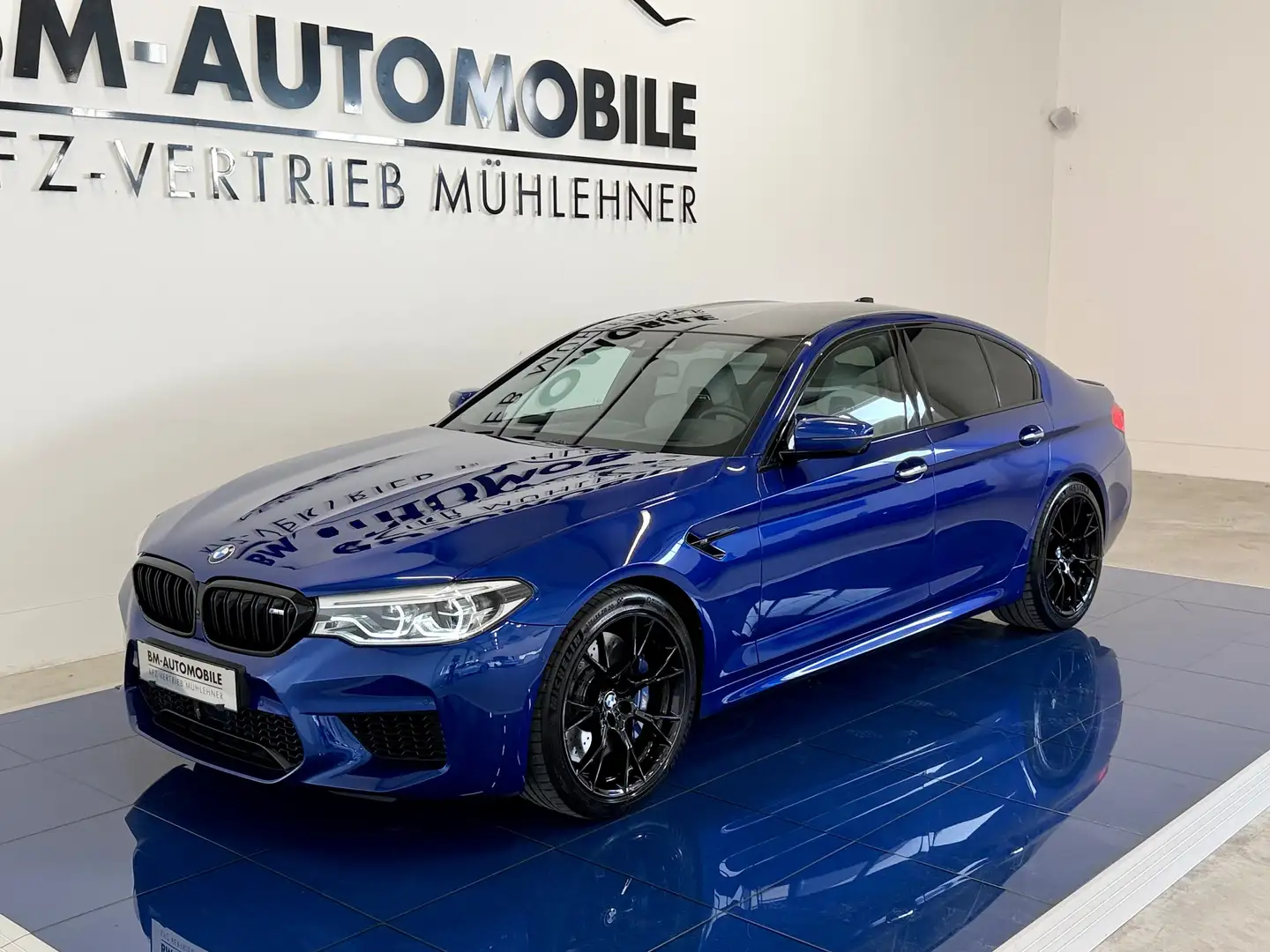 BMW M5 MarinaBayBlau,Nur 49.000km,HeadUp,H&K,Vollleder Blau - 2