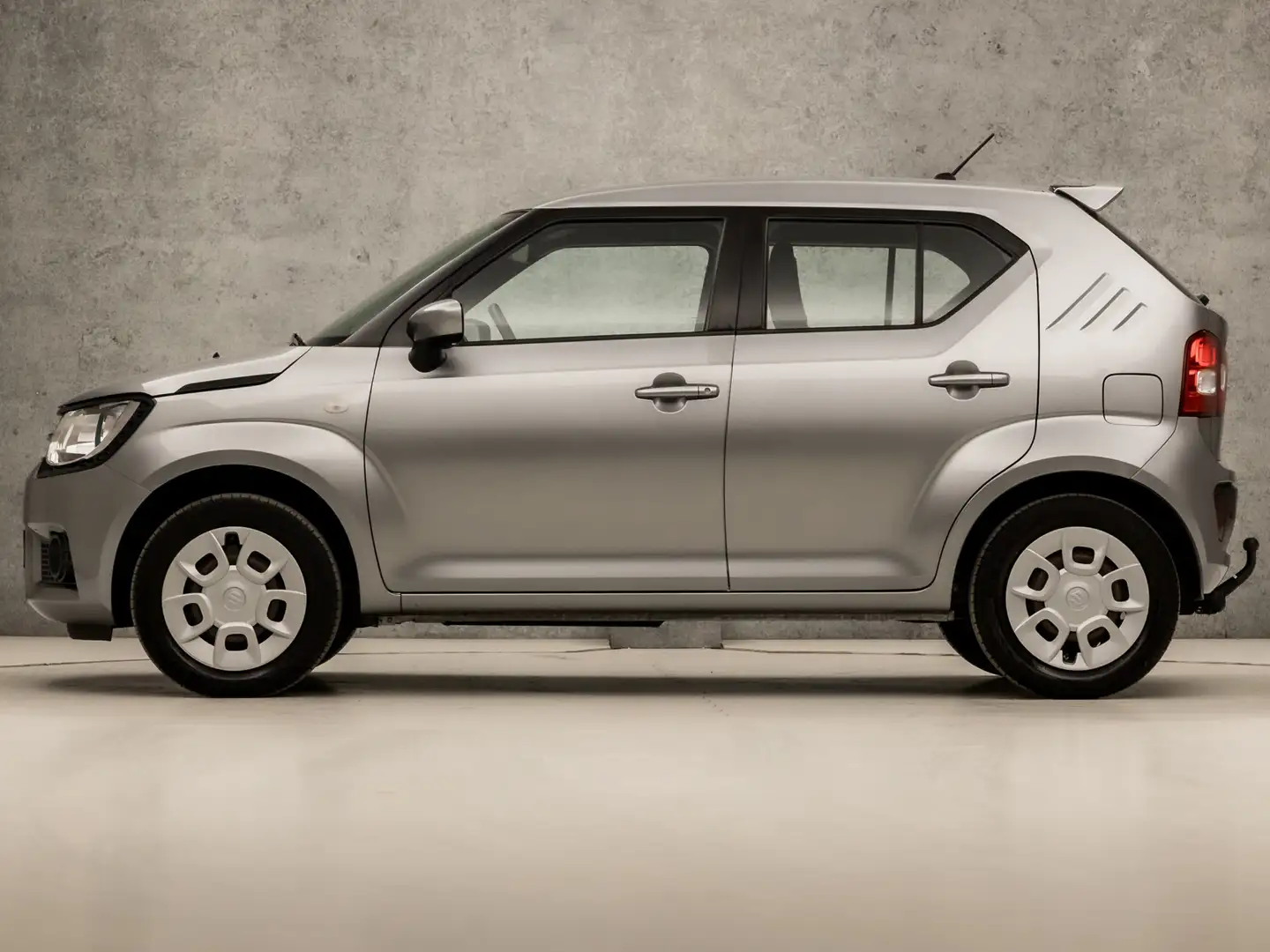Suzuki Ignis 1.2 Luxury (AIRCO, BLUETOOTH, TREKHAAK, SPORTSTOEL Grijs - 2