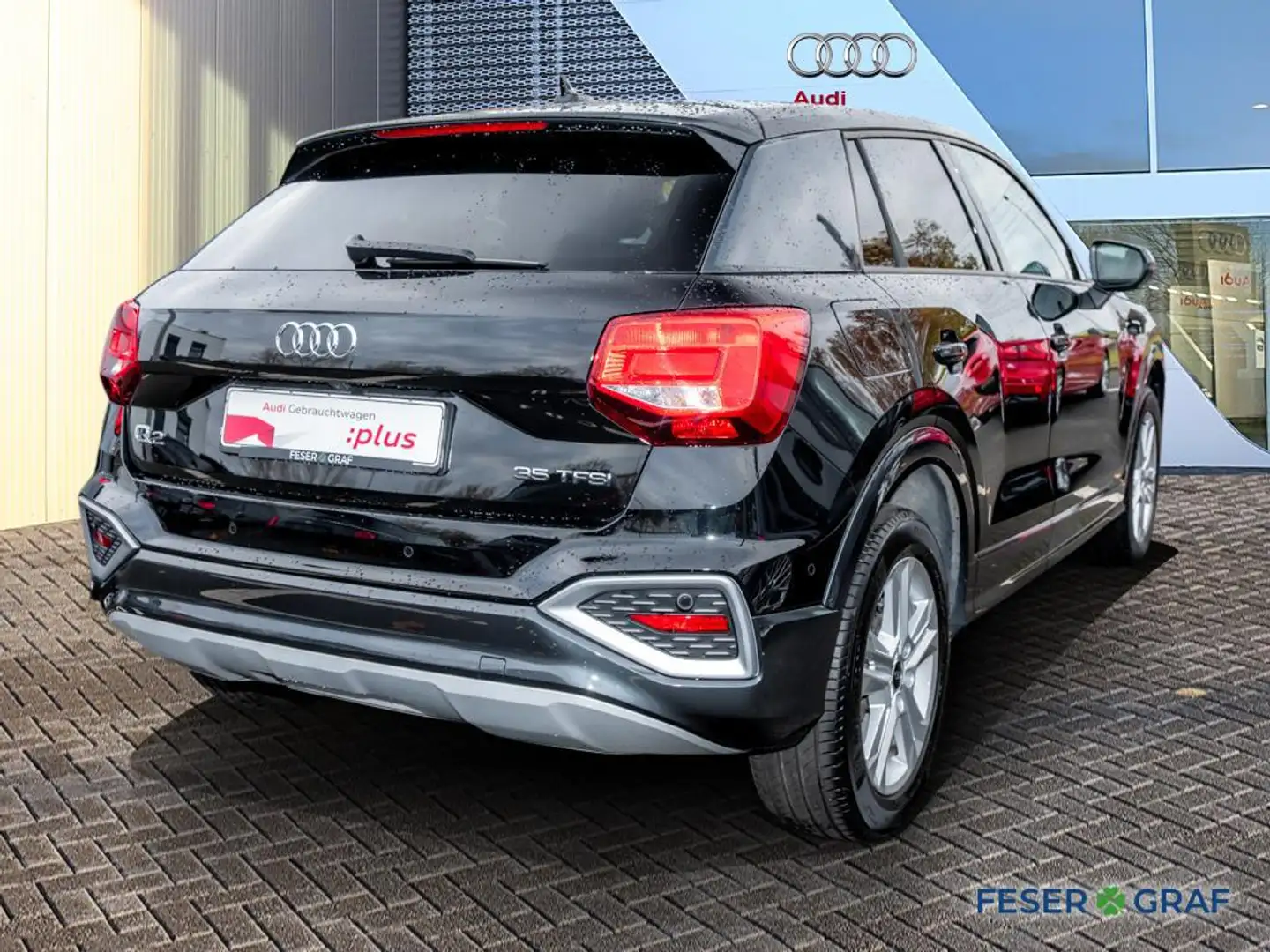Audi Q2 35 TFSI S tronic /LED/CarPlay/AHK/Kamera Schwarz - 2