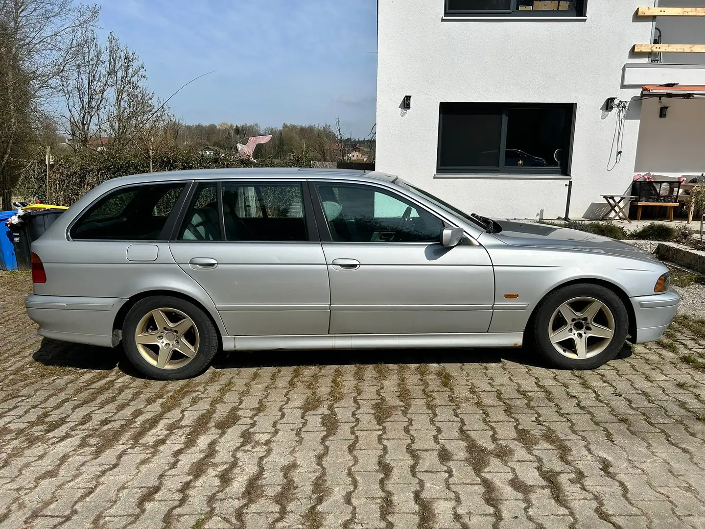 BMW 525 5er Touring Diesel 525d touring Stříbrná - 2