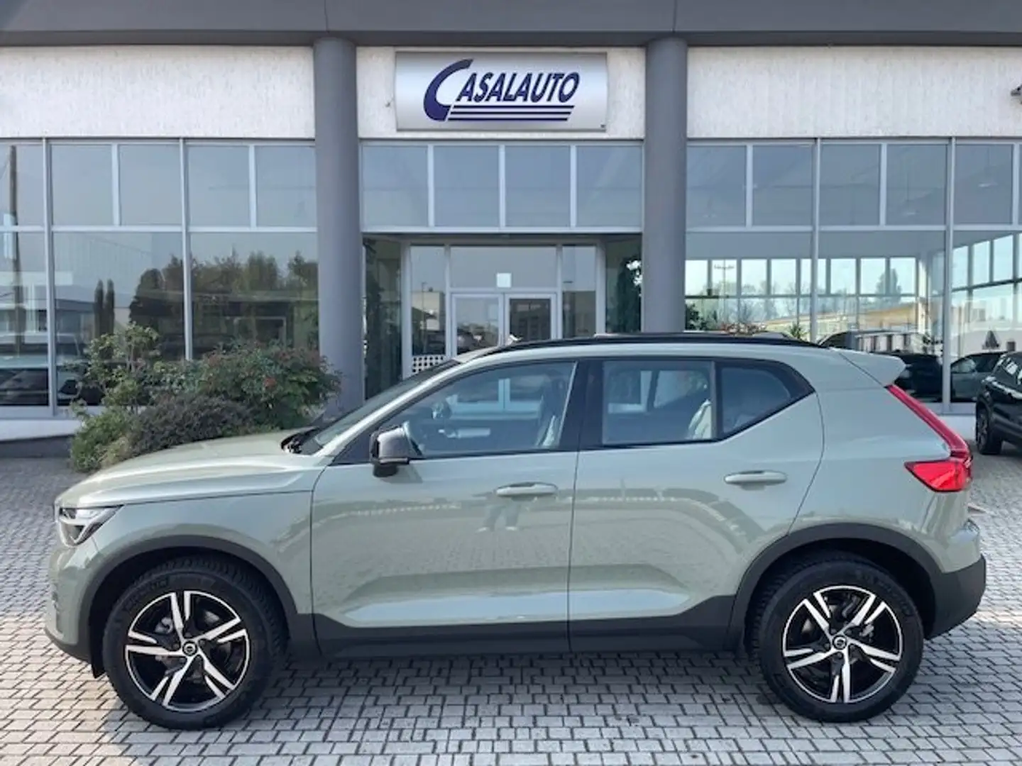 Volvo XC40 1.5 T2 Plus Dark TETTO/HARMAN KARDON/360° Vert - 1