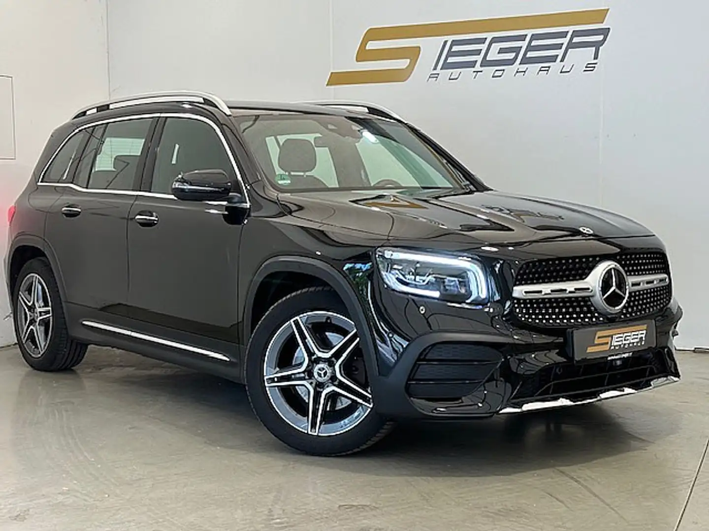Mercedes-Benz GLB 220 d 4MATIC Aut. AMG Line Schwarz - 1