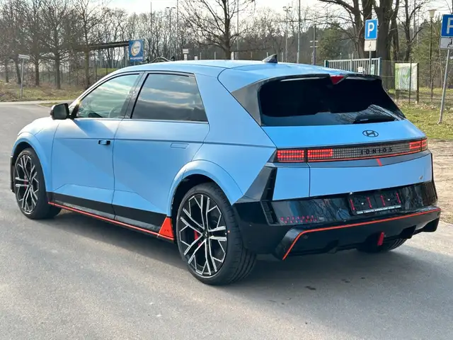Hyundai Ioniq 5 view 4