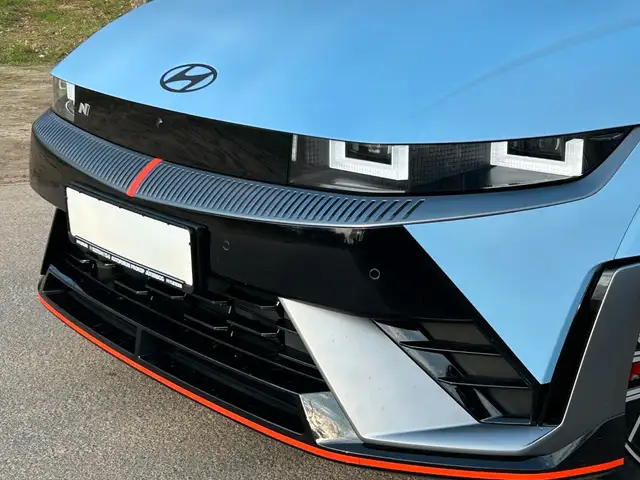 Hyundai Ioniq 5 view 8