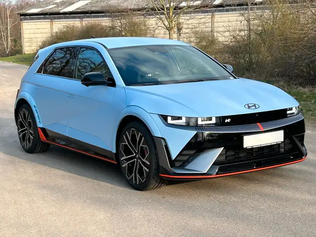 Hyundai Ioniq 5 view 3