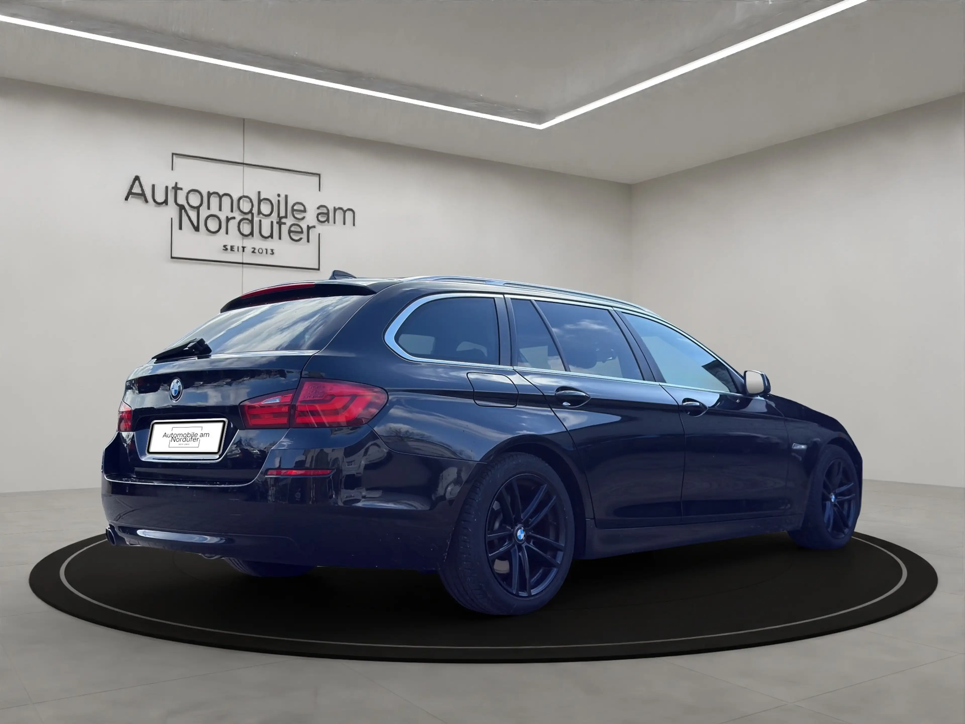 BMW 525 d touring Aut.-Leder-Navi-Xenon-AHK-Standheizung — photo 9