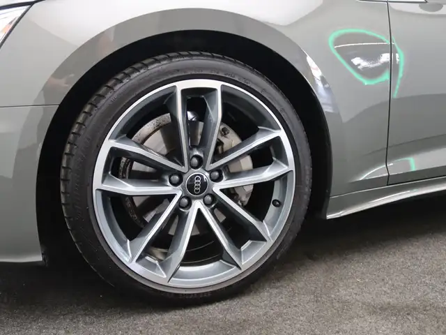 Audi A5 view 9