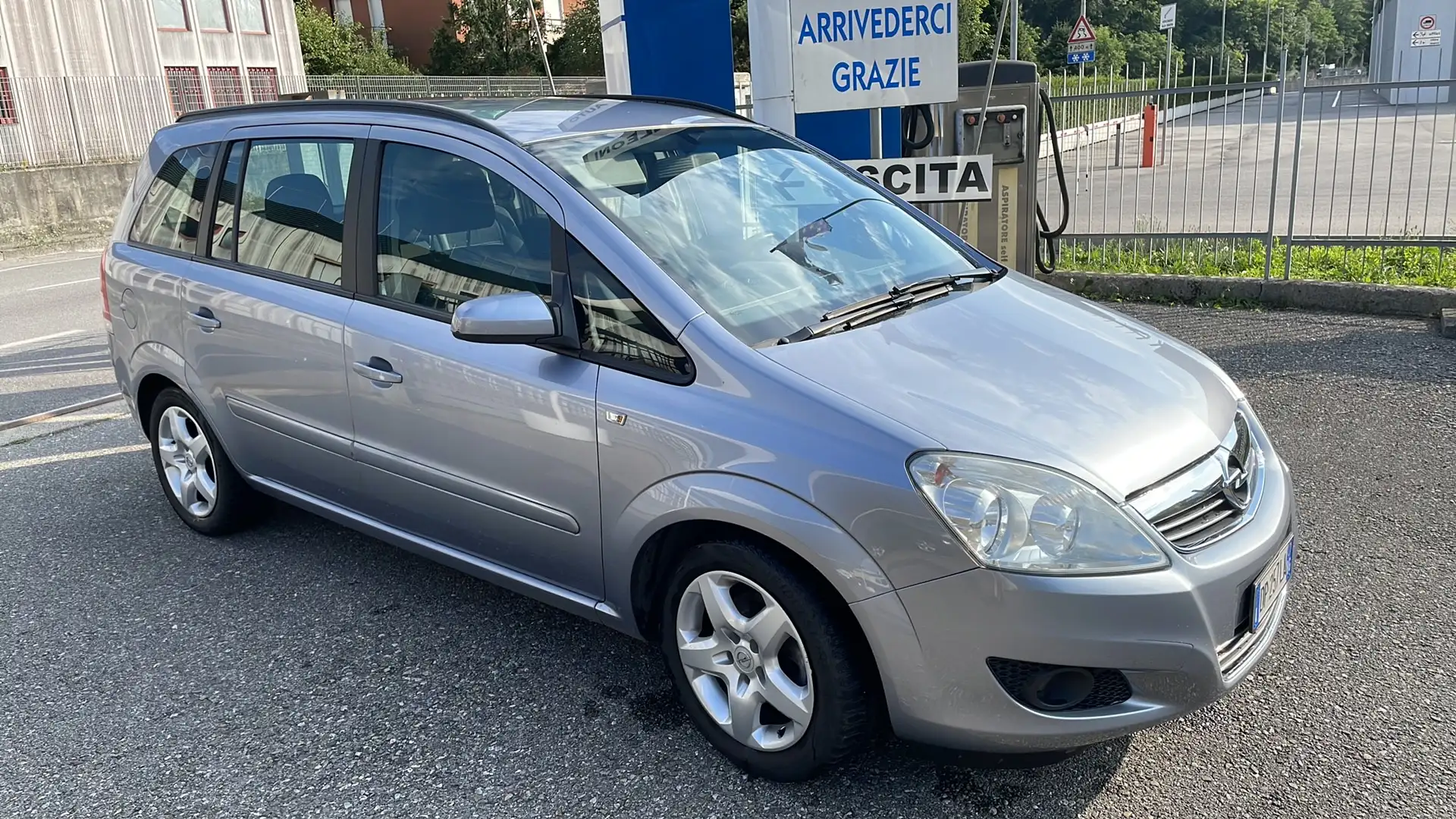 Opel Zafira Zafira II 2005 1.6 Edition 7 Posti 115cv Grigio - 2