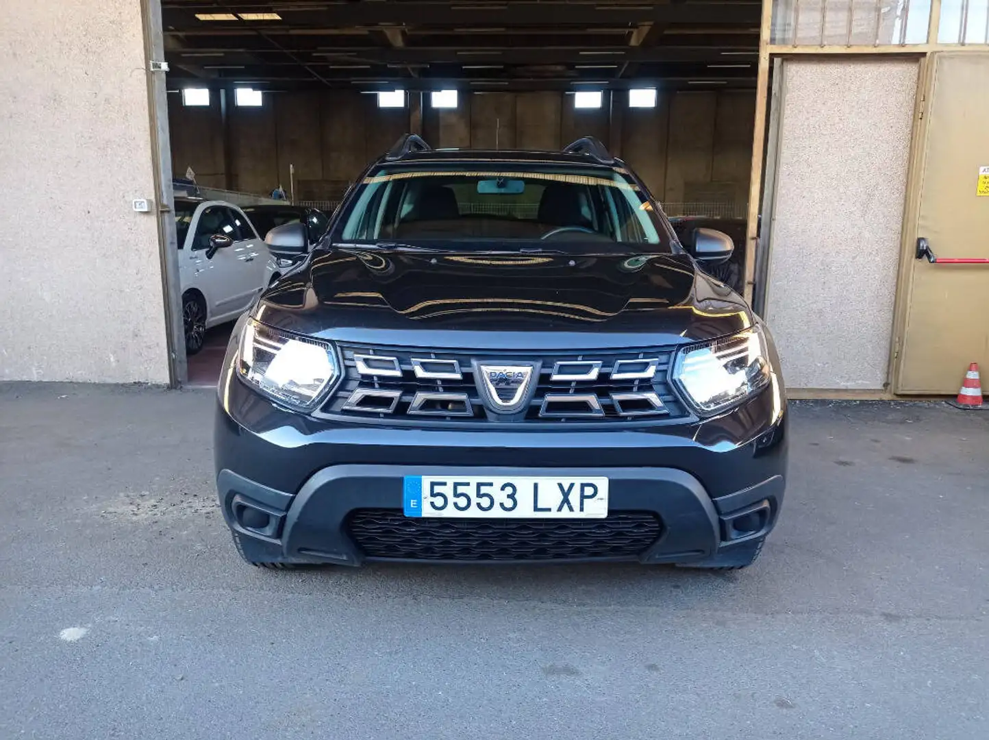 Dacia Duster 1.0 tce Essential Gpl 4x2 100cv Schwarz - 1