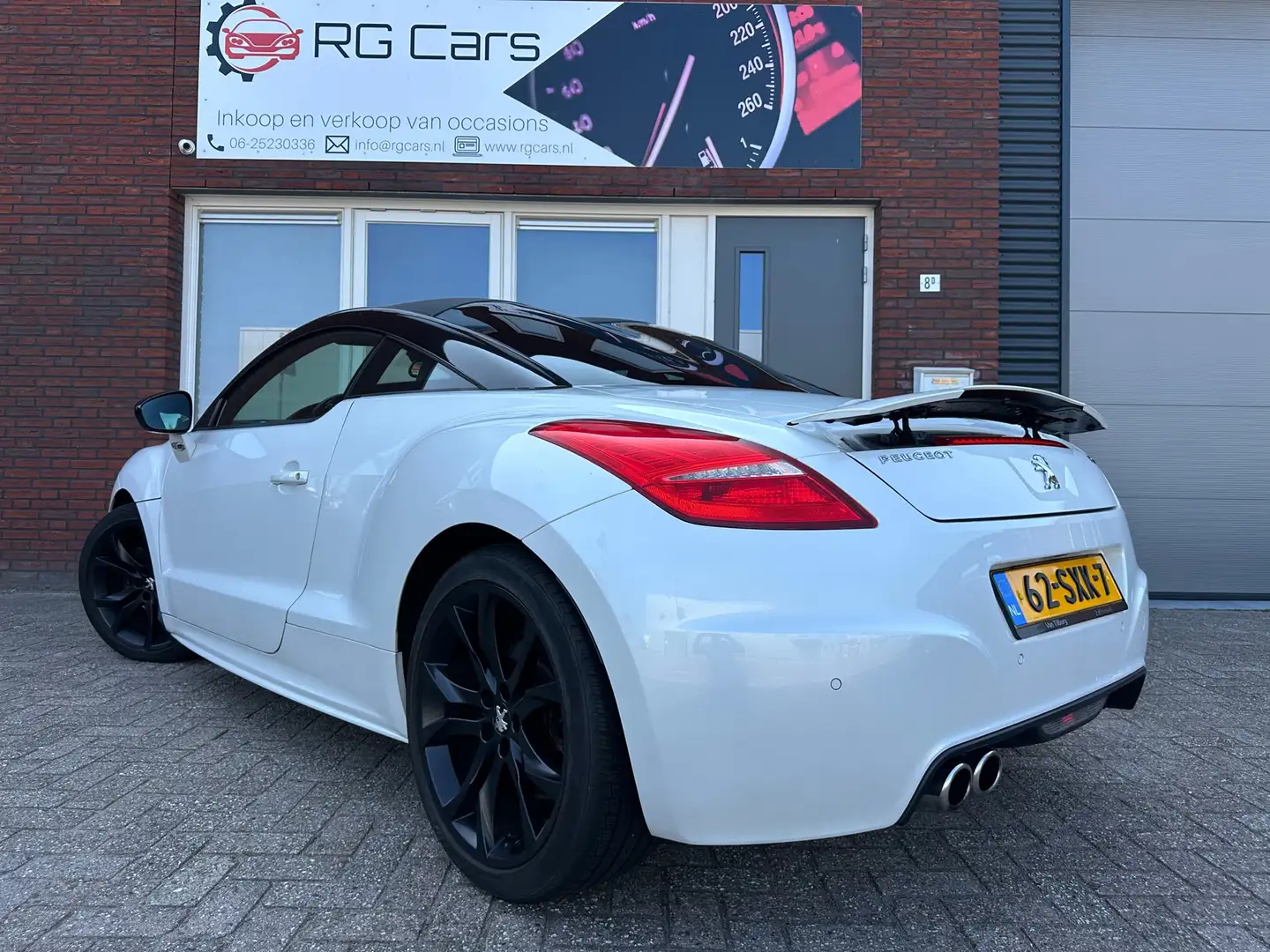 Peugeot RCZ 1.6 THP / Leder / Memory / PDC / 19 inch / NAP Wit - 2
