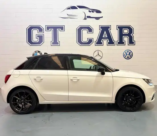Audi A1 view 5