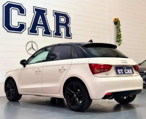 Audi A1 view 7