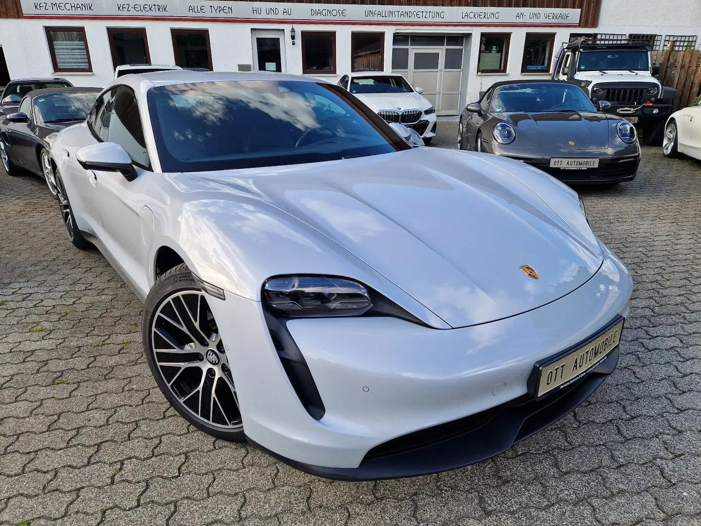 Porsche Taycan TAYCAN 4S "SERVICE NEU" PSCB, APPROVED, MWST !!! Grijs - 1
