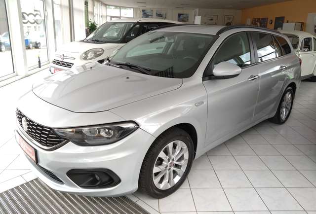 Imagine Fiat Tipo Kombi 1.4 T-Jet Easy Navigation Parkpilot
