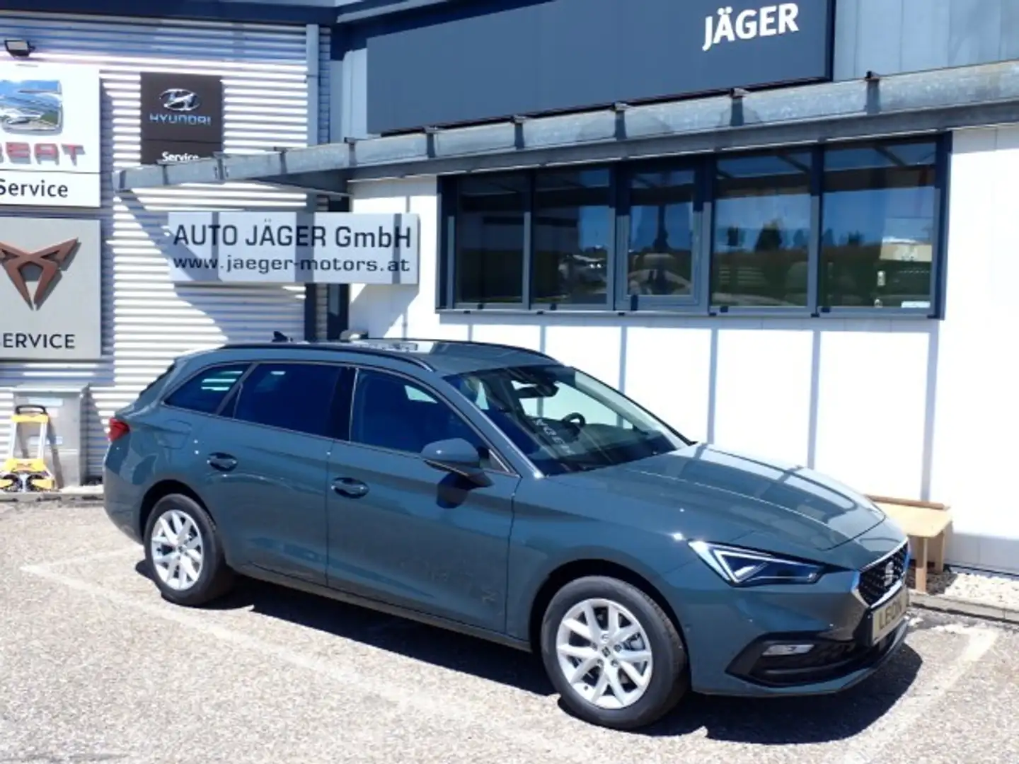 SEAT Leon SP 1,5 TSI Style Edition Anhängevorrichtung MAT... Grau - 1