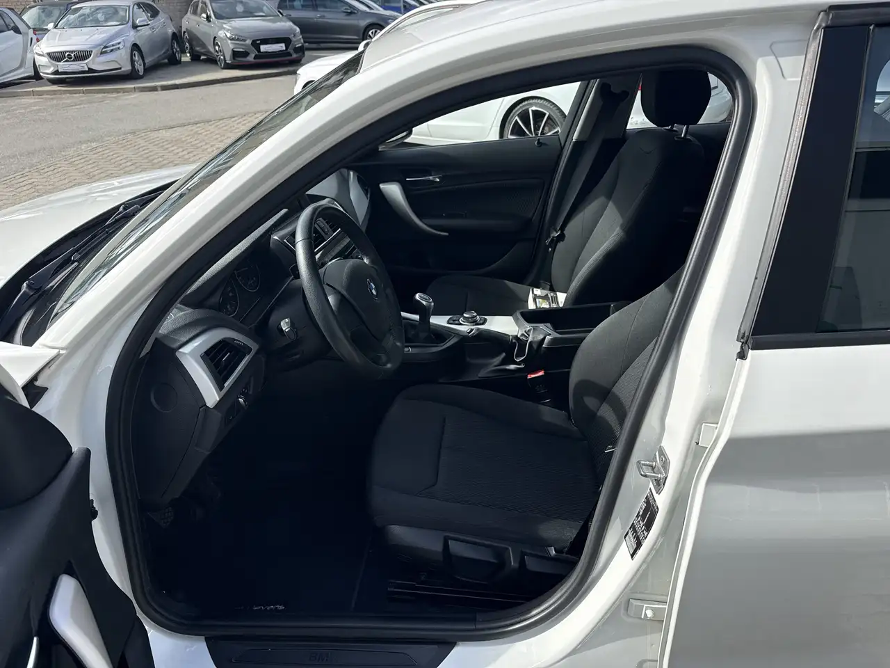 BMW 116 Citadine 5 portes — photo 9 sur 17