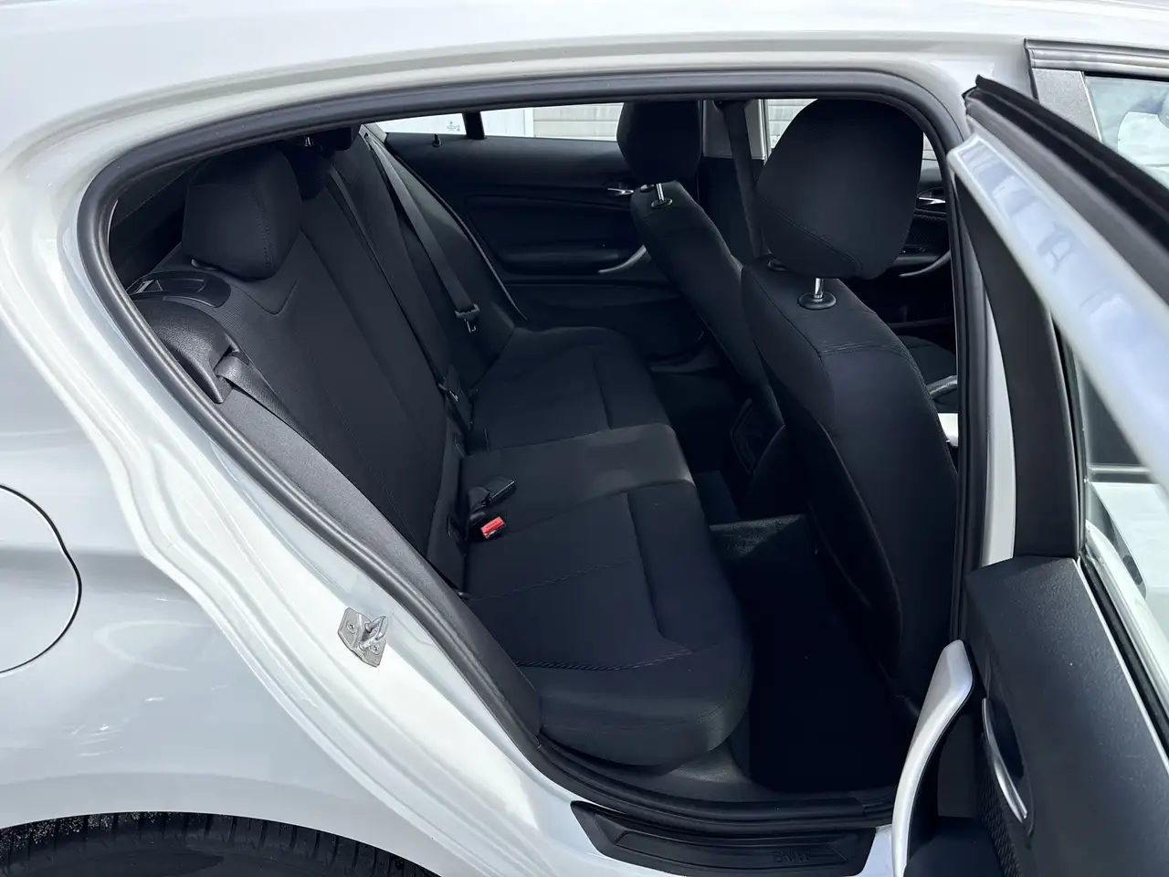 BMW 116 Citadine 5 portes — photo 16 sur 17