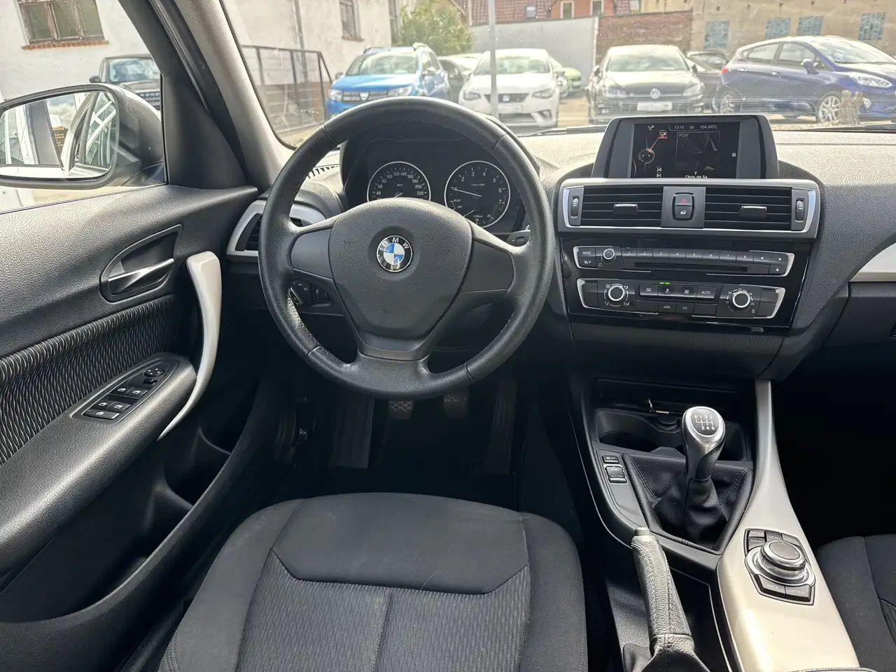 BMW 116 Citadine 5 portes — photo 10 sur 17