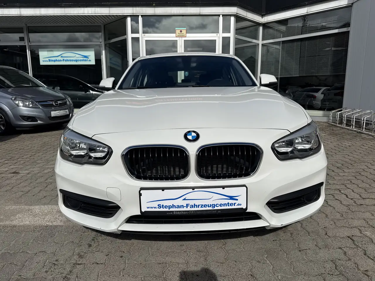 BMW 116 Citadine 5 portes — photo 8 sur 17