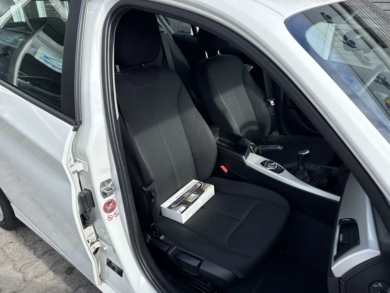 BMW 116 Citadine 5 portes — photo 17 sur 17