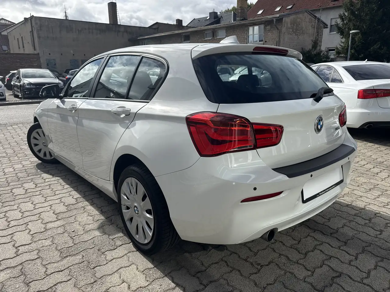BMW 116 Citadine 5 portes — photo 5 sur 17