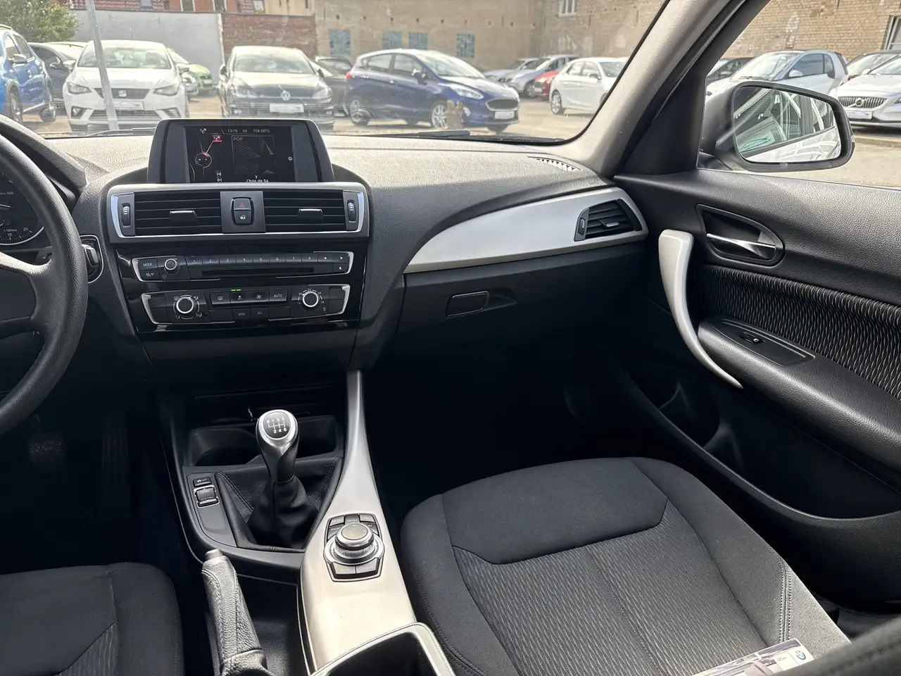 BMW 116 Citadine 5 portes — photo 13 sur 17