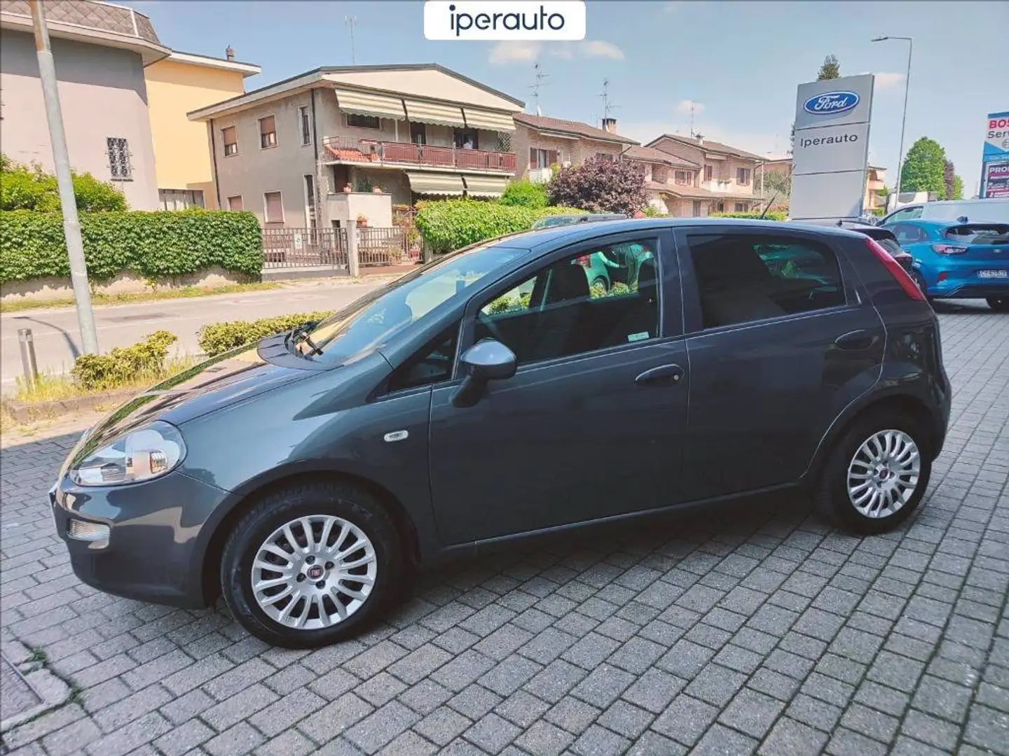 Fiat Punto Grande  5p 1.2 actual s&s 69cv Grigio - 1