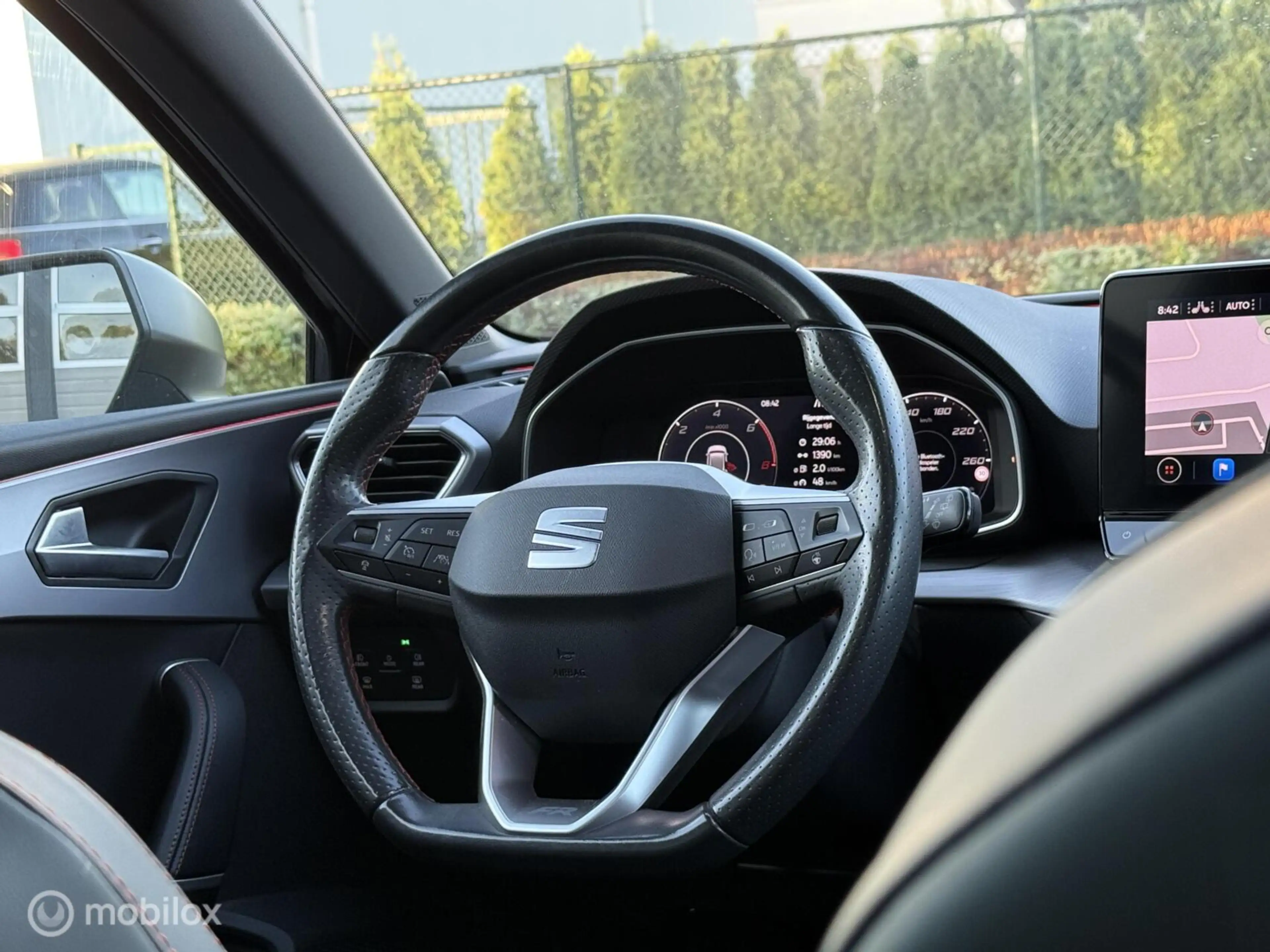 SEAT Leon e-Hybrid Sportstourer 1.4 TSI eHybrid PHEV FR Business Inte — photo 4