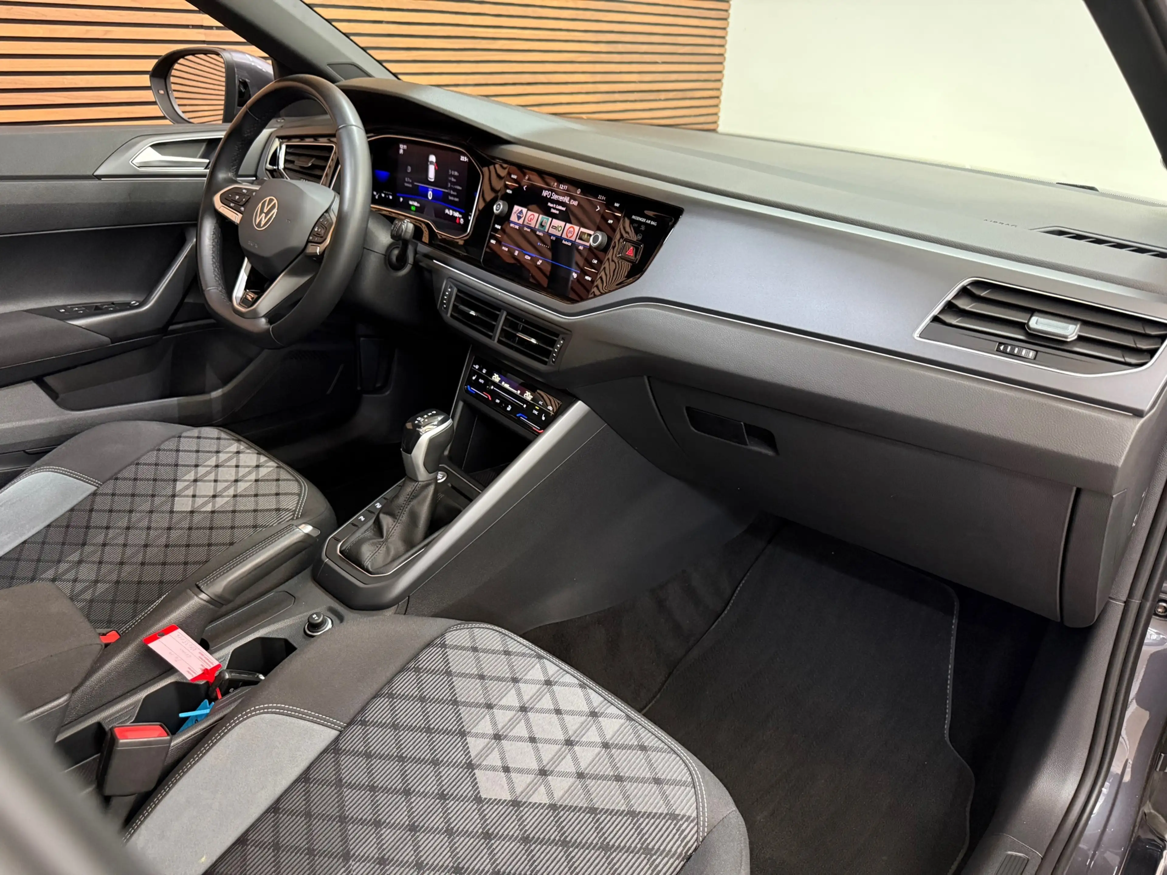 Volkswagen Taigo 1.5 TSI R-Line Business | 150 pk | DSG | Panoramad — photo 5