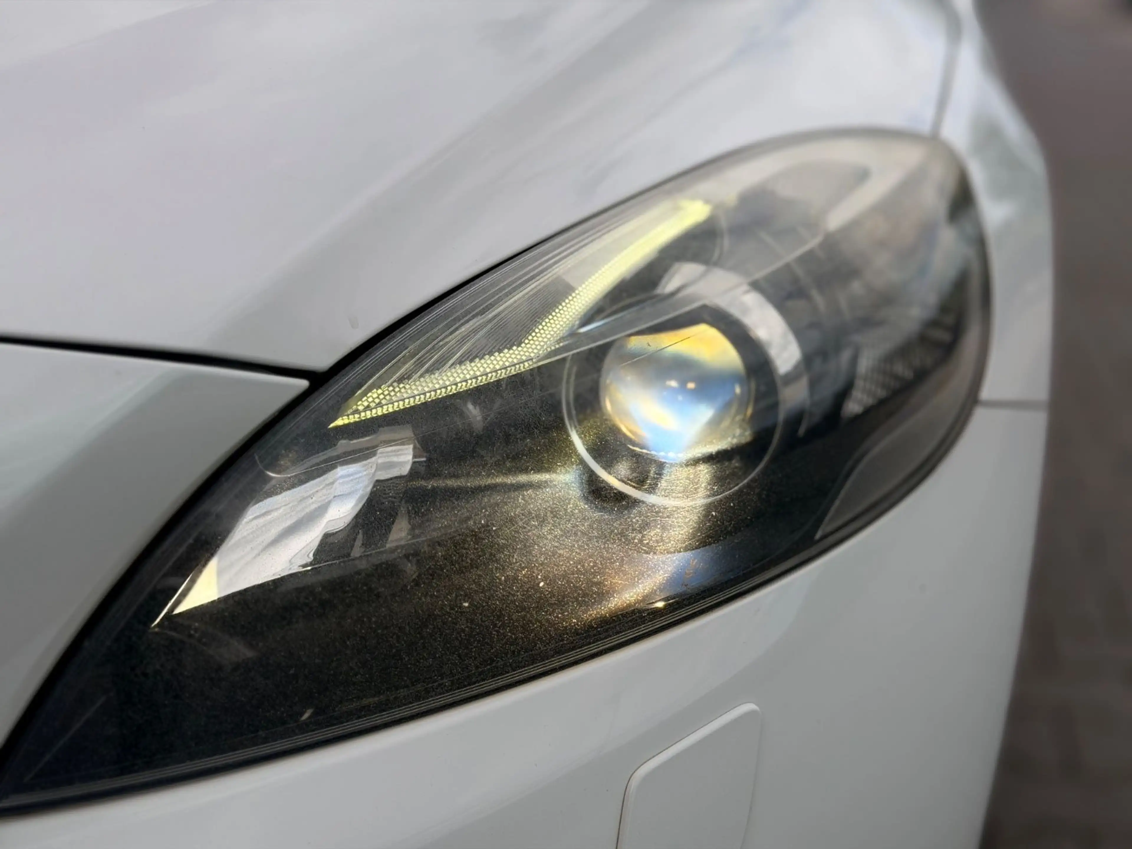Volvo V40 You! Xenon LED Navi Tempomat Euro5 Gepflegt — photo 9