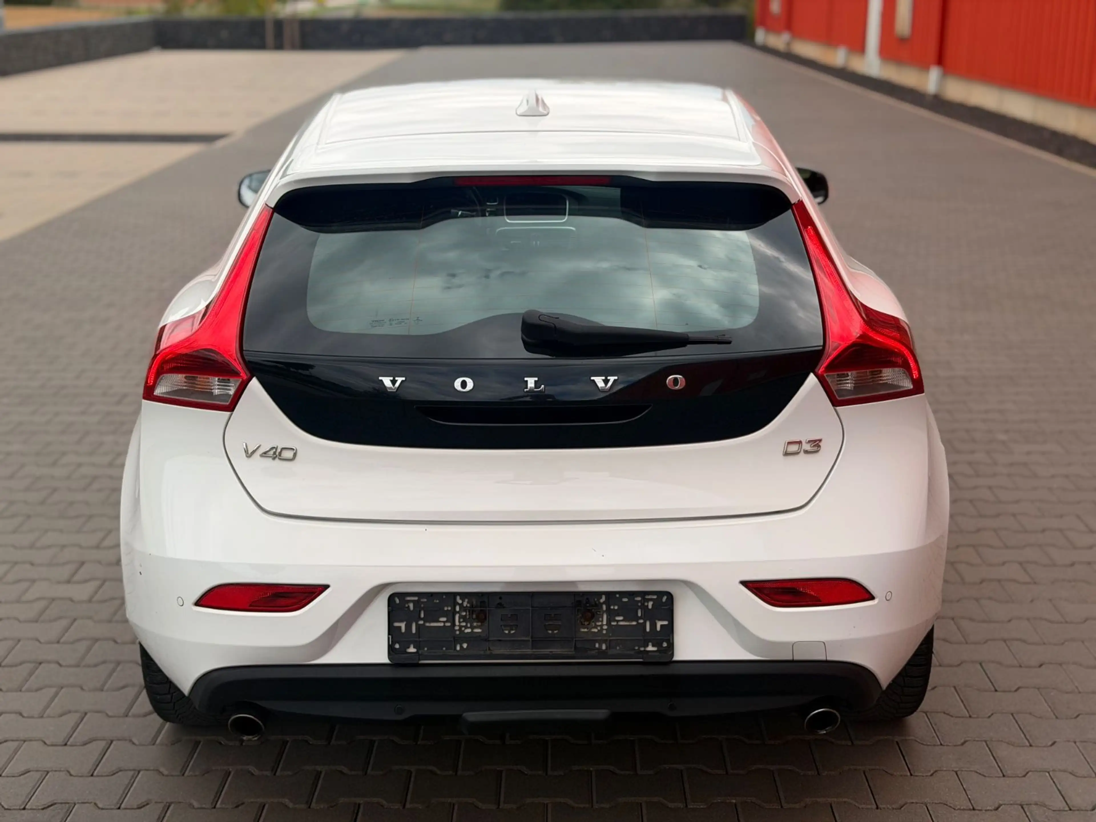 Volvo V40 You! Xenon LED Navi Tempomat Euro5 Gepflegt — photo 4