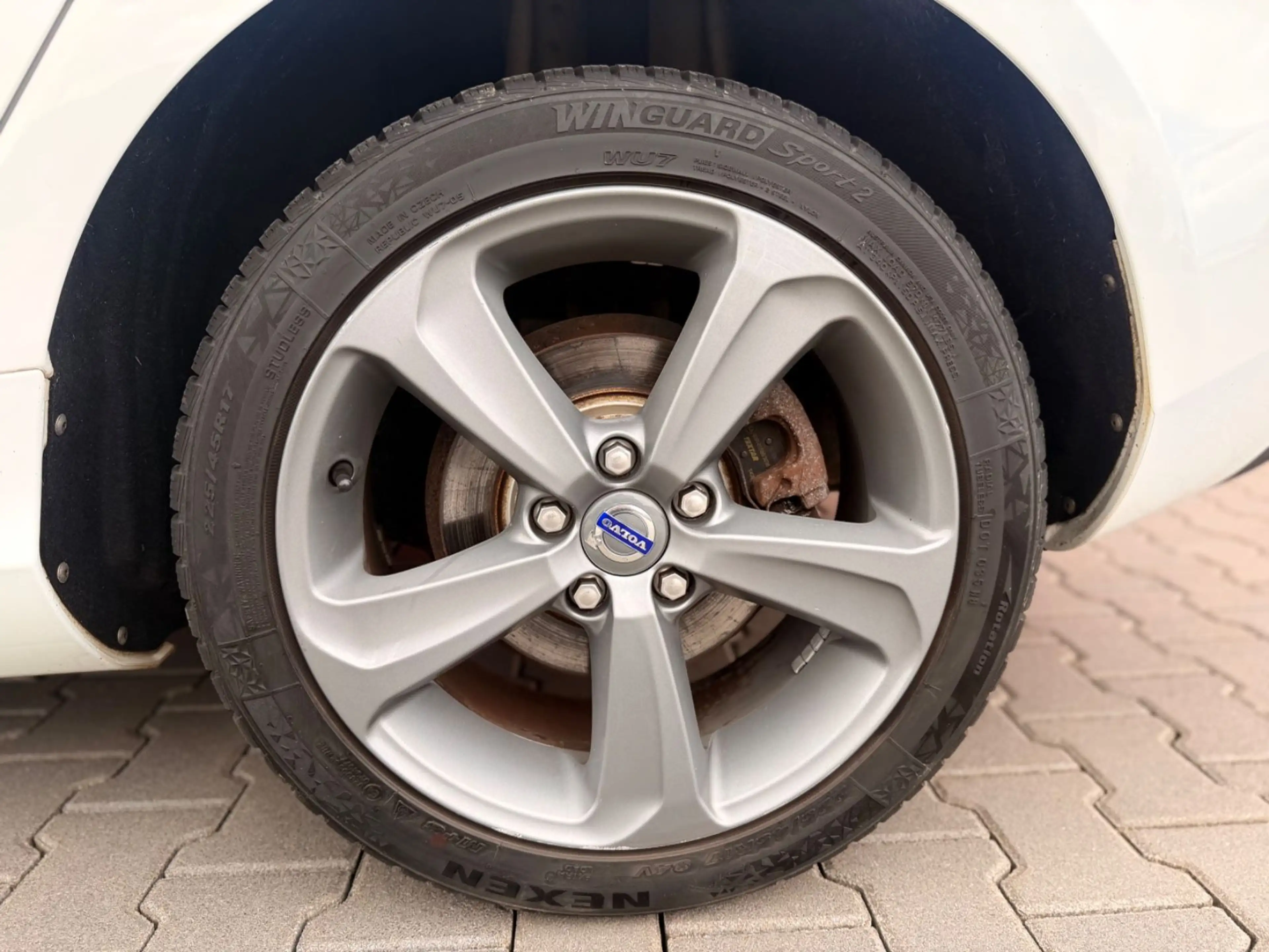 Volvo V40 You! Xenon LED Navi Tempomat Euro5 Gepflegt — photo 10