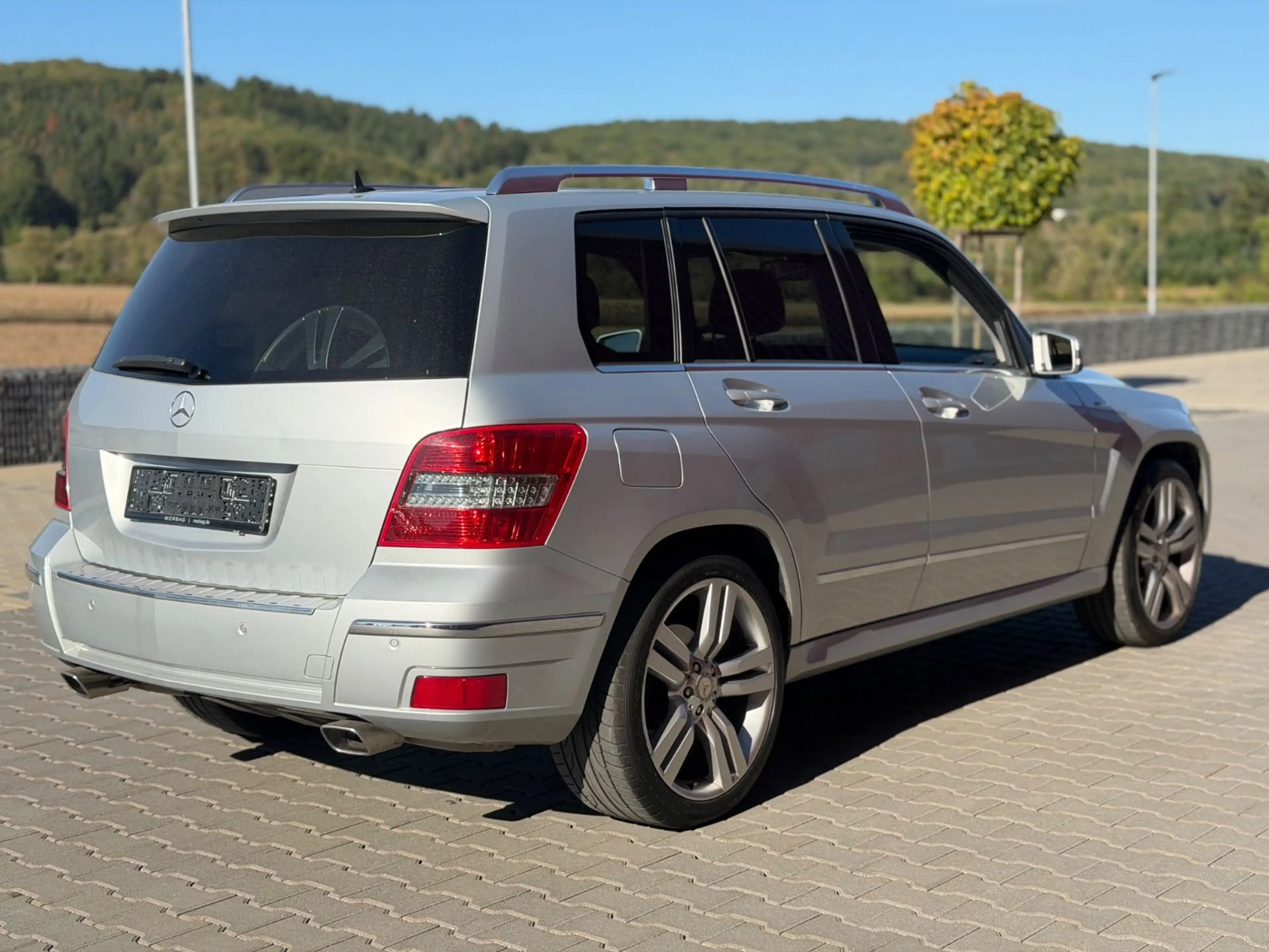 Mercedes-Benz GLK 200 AMG AUTOMATIK XENON LEDER TEMP 1HAND — photo 7