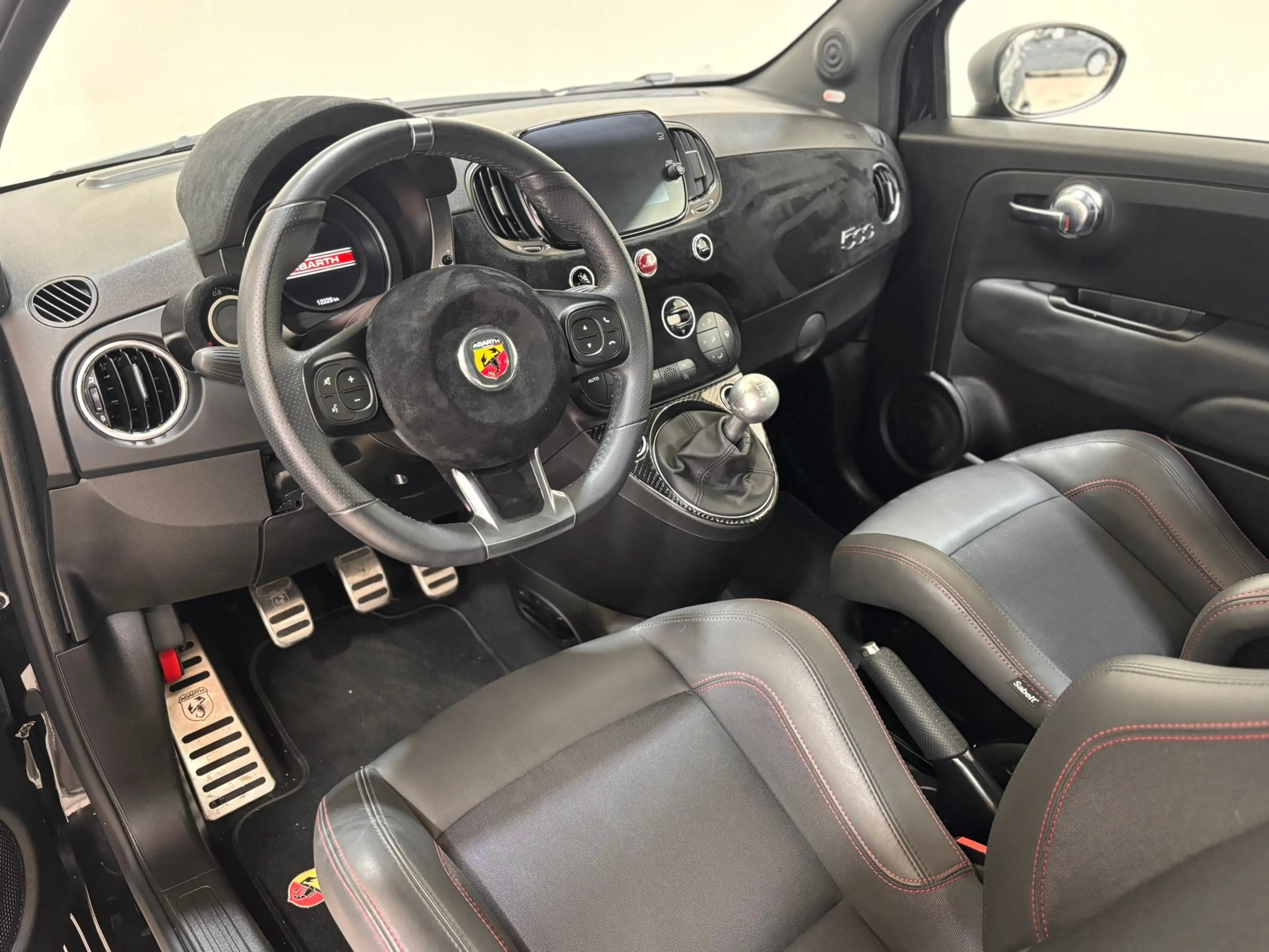 Fiat 500 Abarth 1.4i 163CV *CARPLAY*NAVI*CLIM*CAPTEURS AV/AR*USB* — photo 12