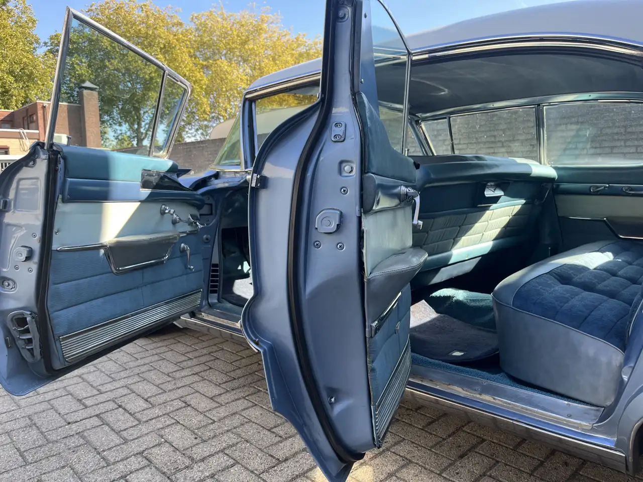 Cadillac Series 62 Sedan de Ville Hardtop, foto 12