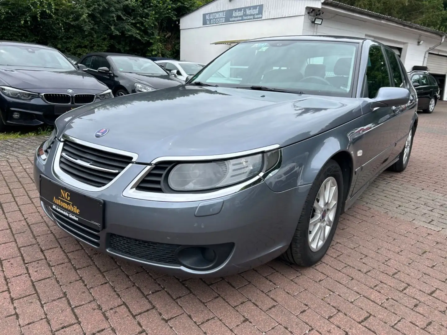 Saab 9-5 Lim. 2.3t Scandic *Xenon*AHK*SHZ*PDC*Leder* Gris - 1