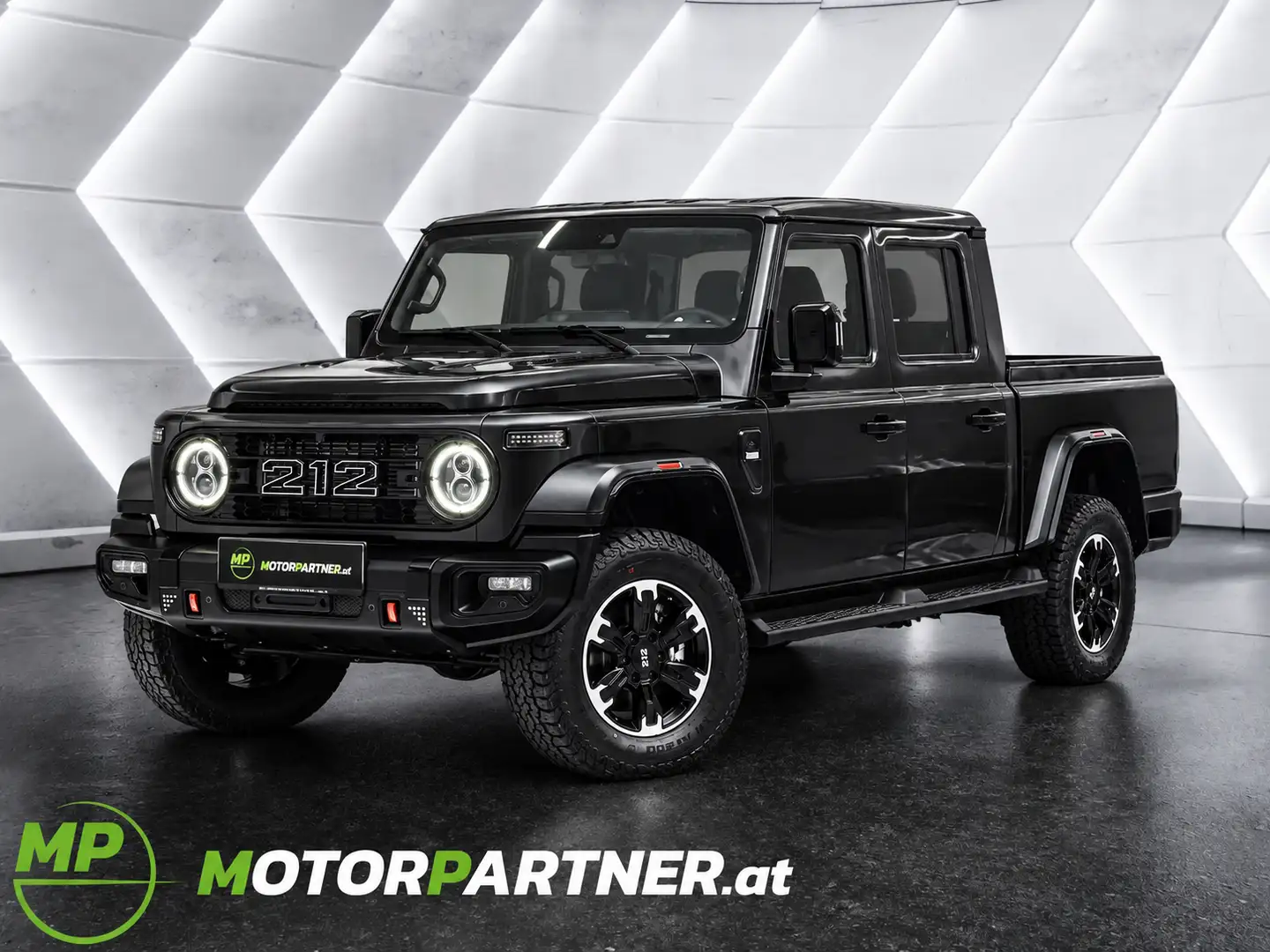 BAW 212 PickUp 2,3L | lieferbar Anfang 2027 Schwarz - 1