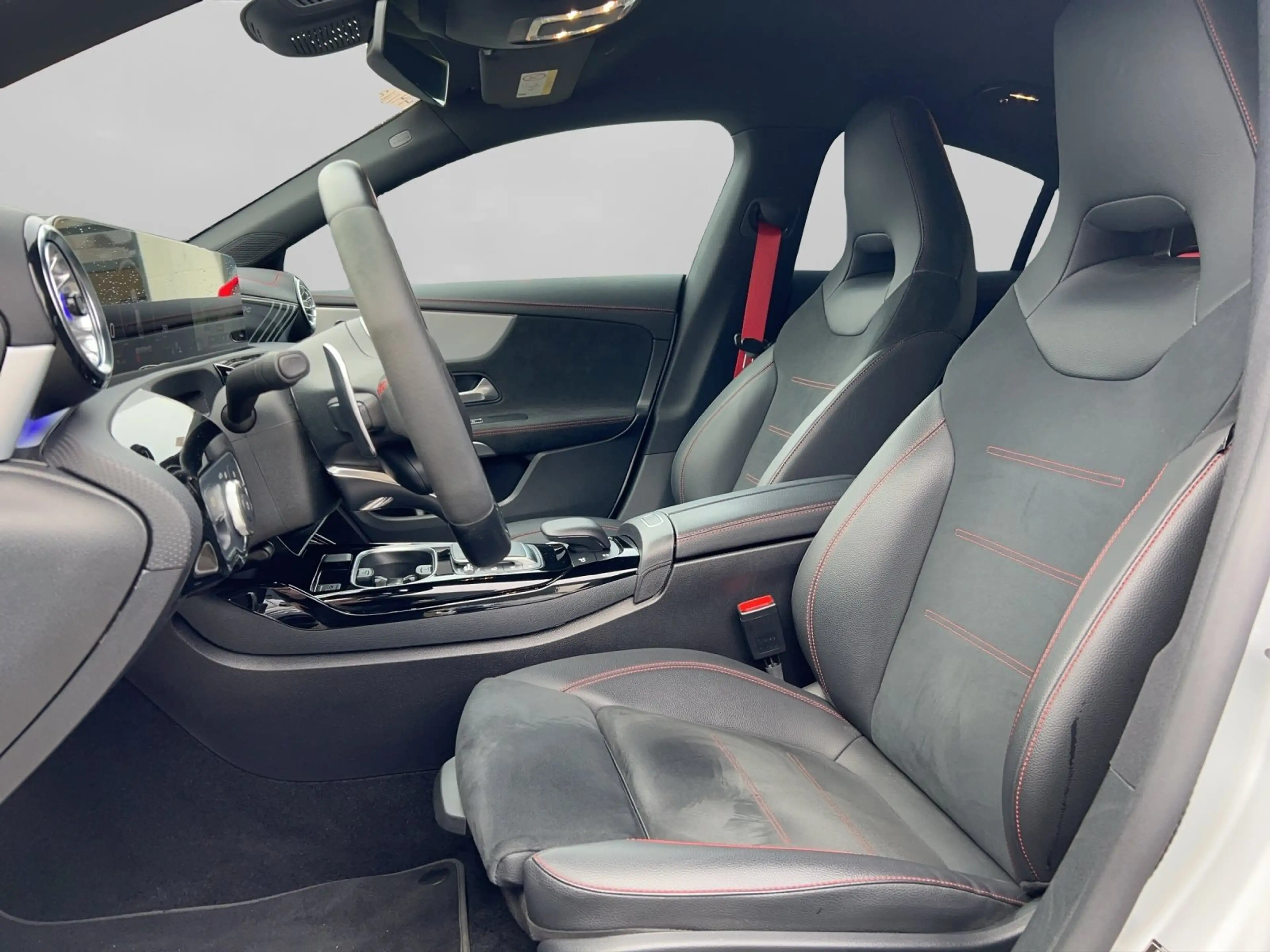 Mercedes-Benz CLA 45 AMG 4Matic+ AMG Speedshift 8G-DCT DAB — photo 7