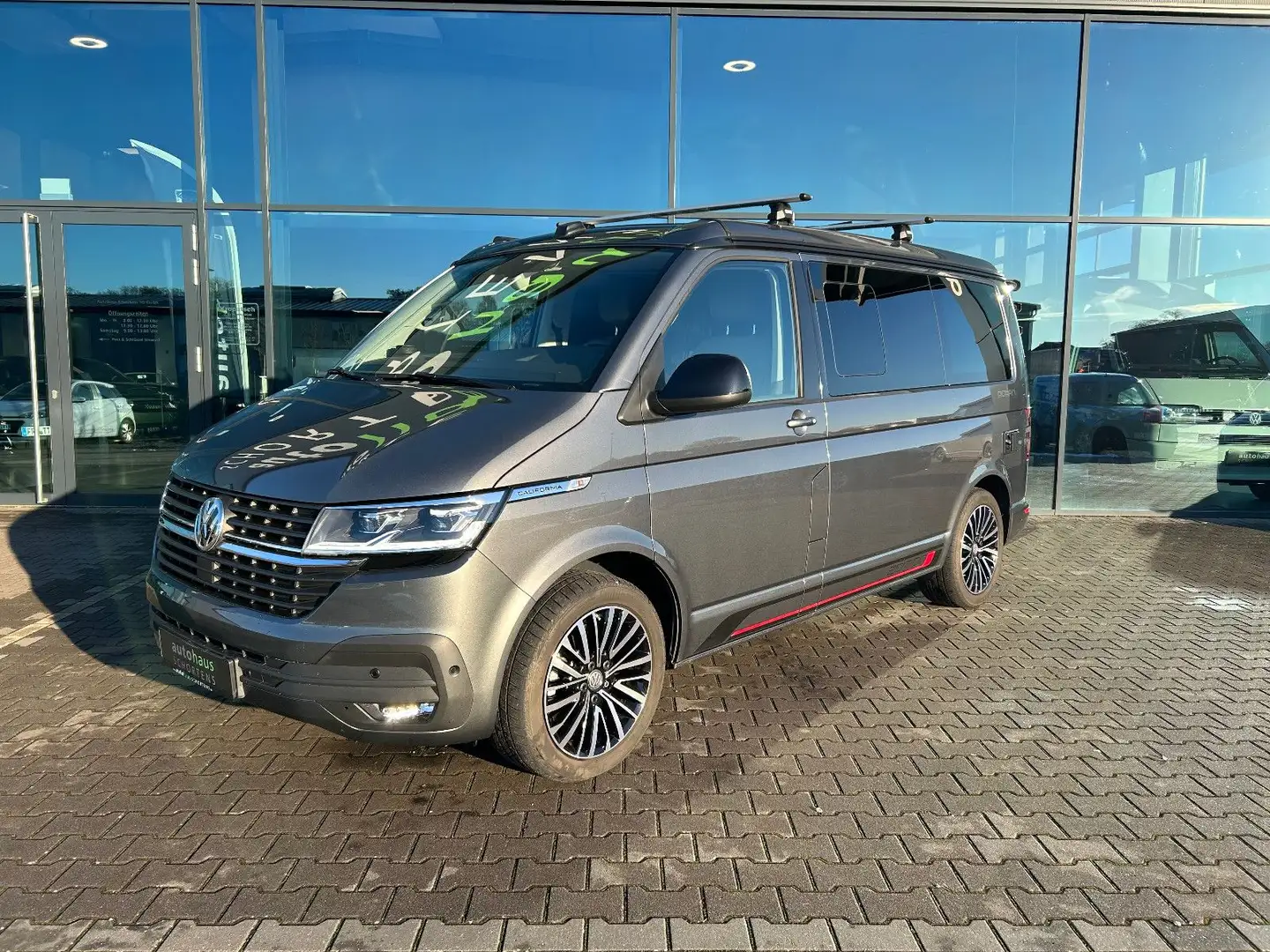 Volkswagen T6 California T6.1 California Ocean Edition LED ACC Stdhzg AHK Grau - 2