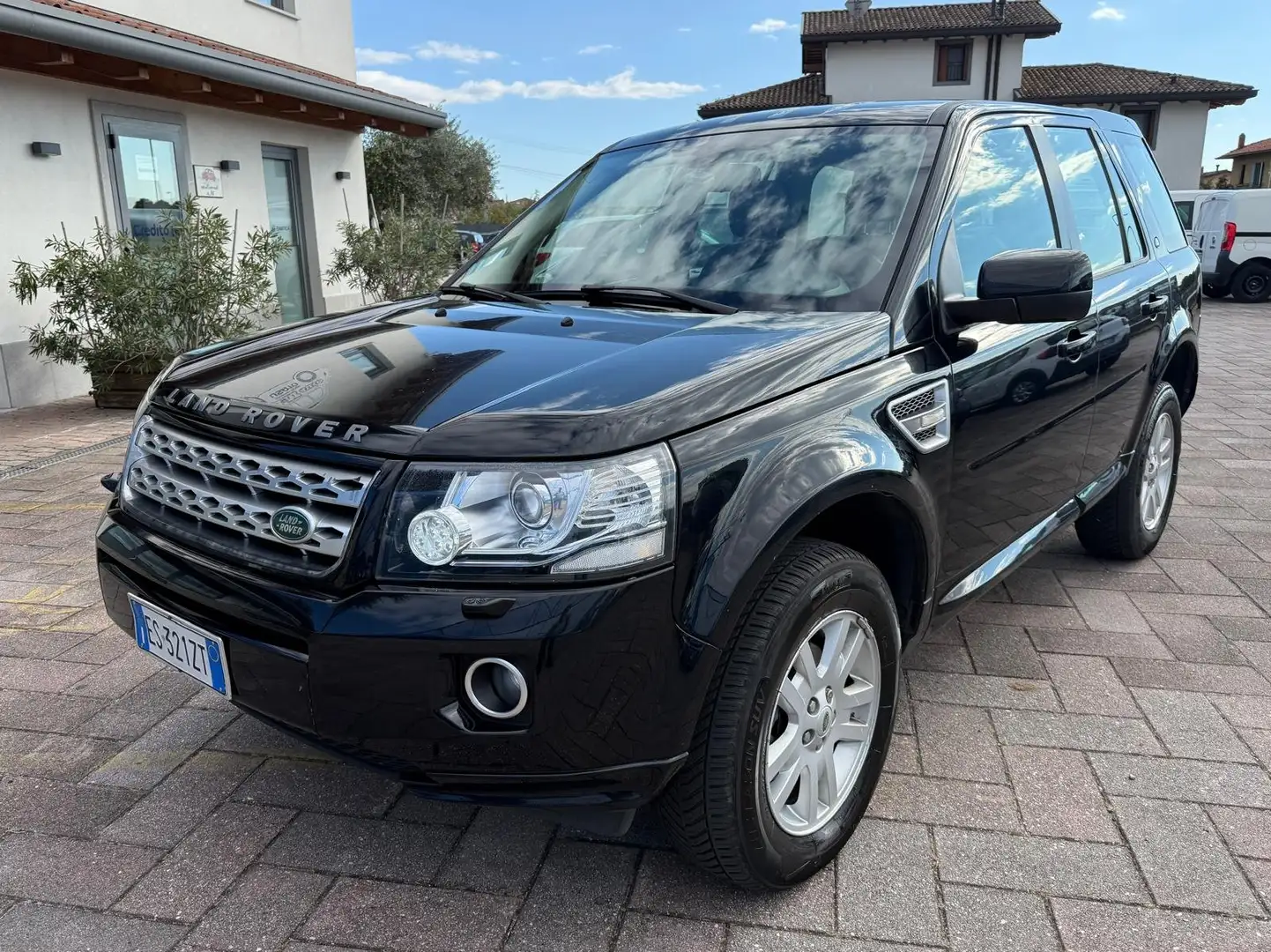 Land Rover Freelander 2.2 Diesel Noir - 1