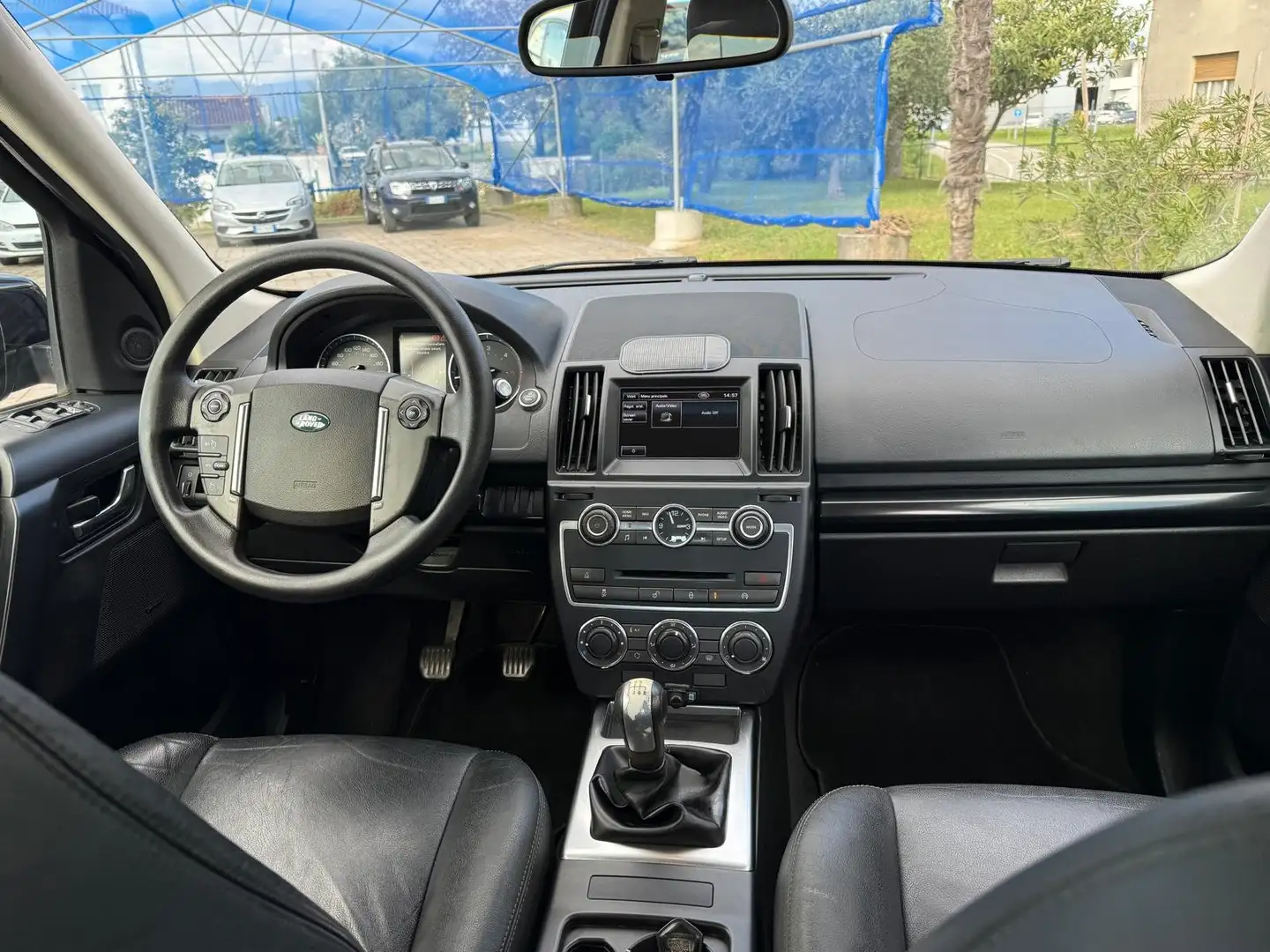 Land Rover Freelander 2.2 Diesel Noir - 2