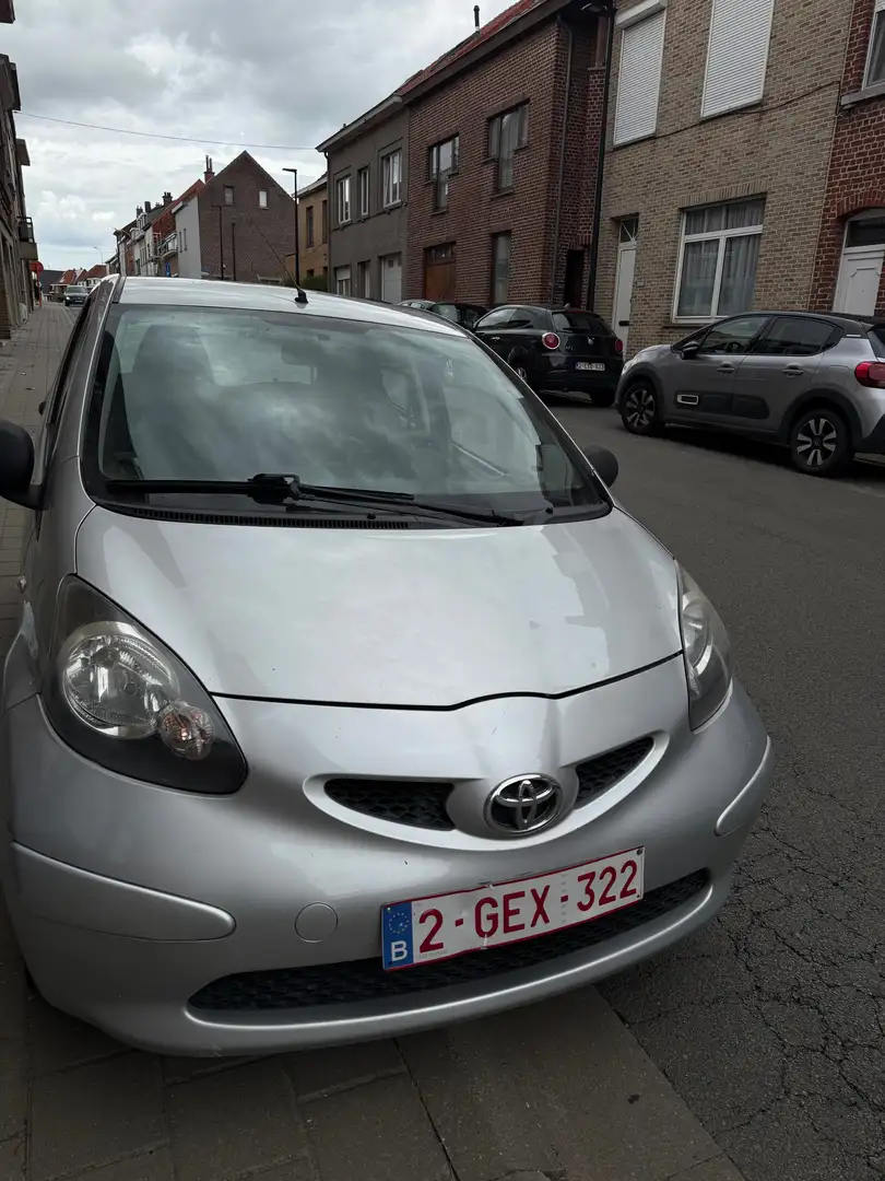 Toyota Aygo Aygo 1.0i VVT-i Blue Grijs - 1