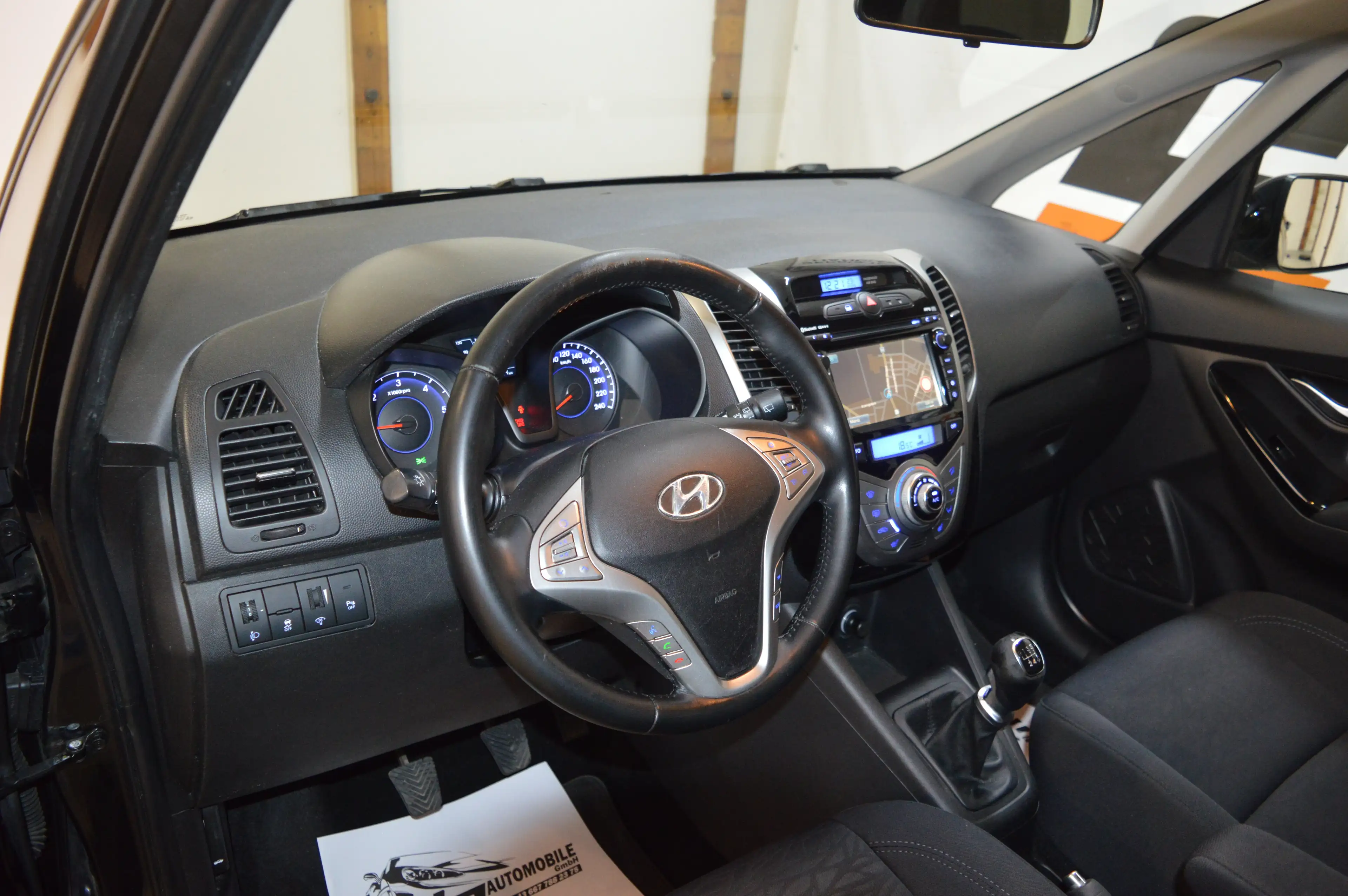 Hyundai iX20 1,6 CRDi **gute Ausstattung**neues Pickerl** — photo 14