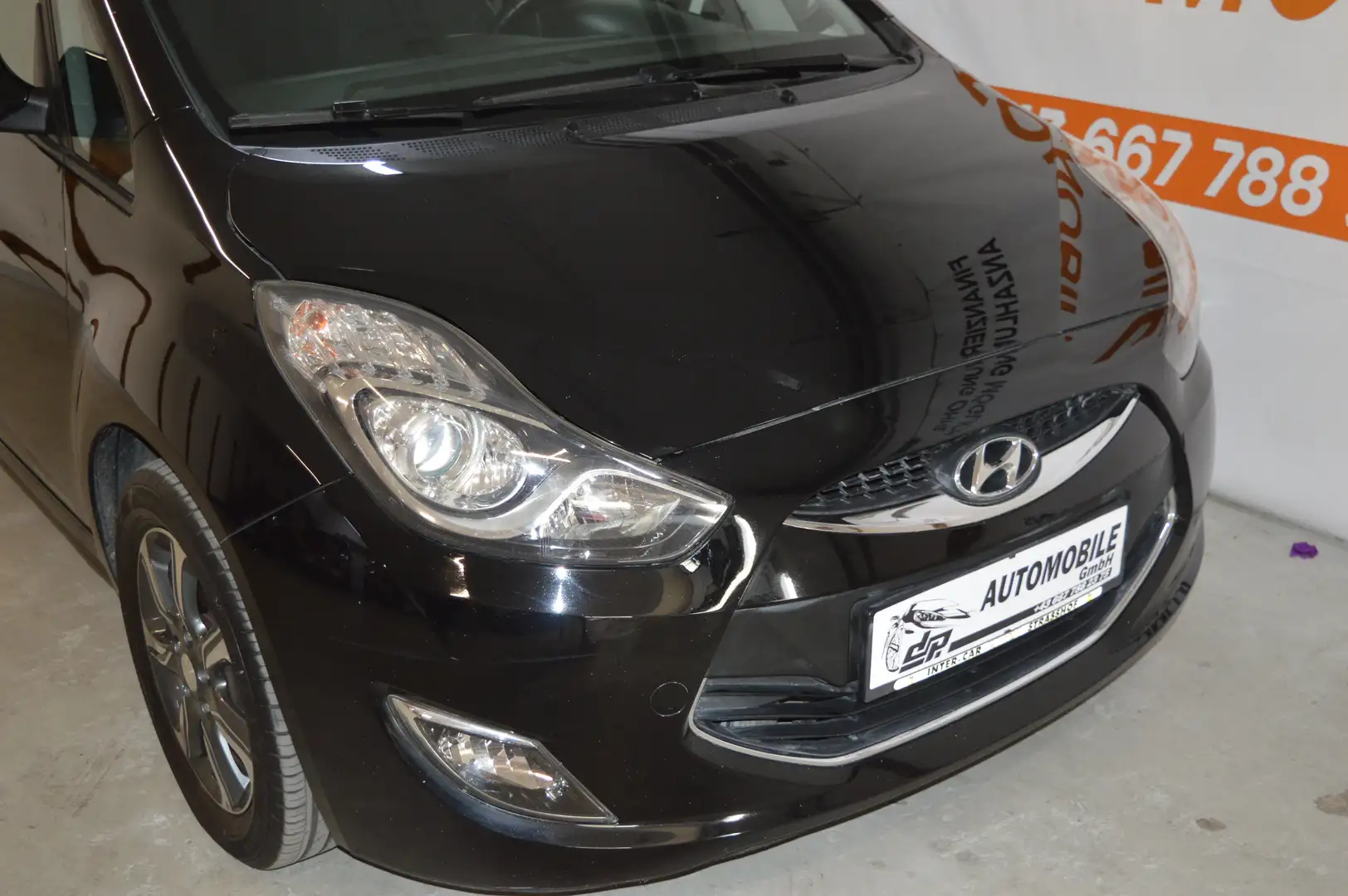 Hyundai iX20 1,6 CRDi **gute Ausstattung**neues Pickerl** Schwarz - 2