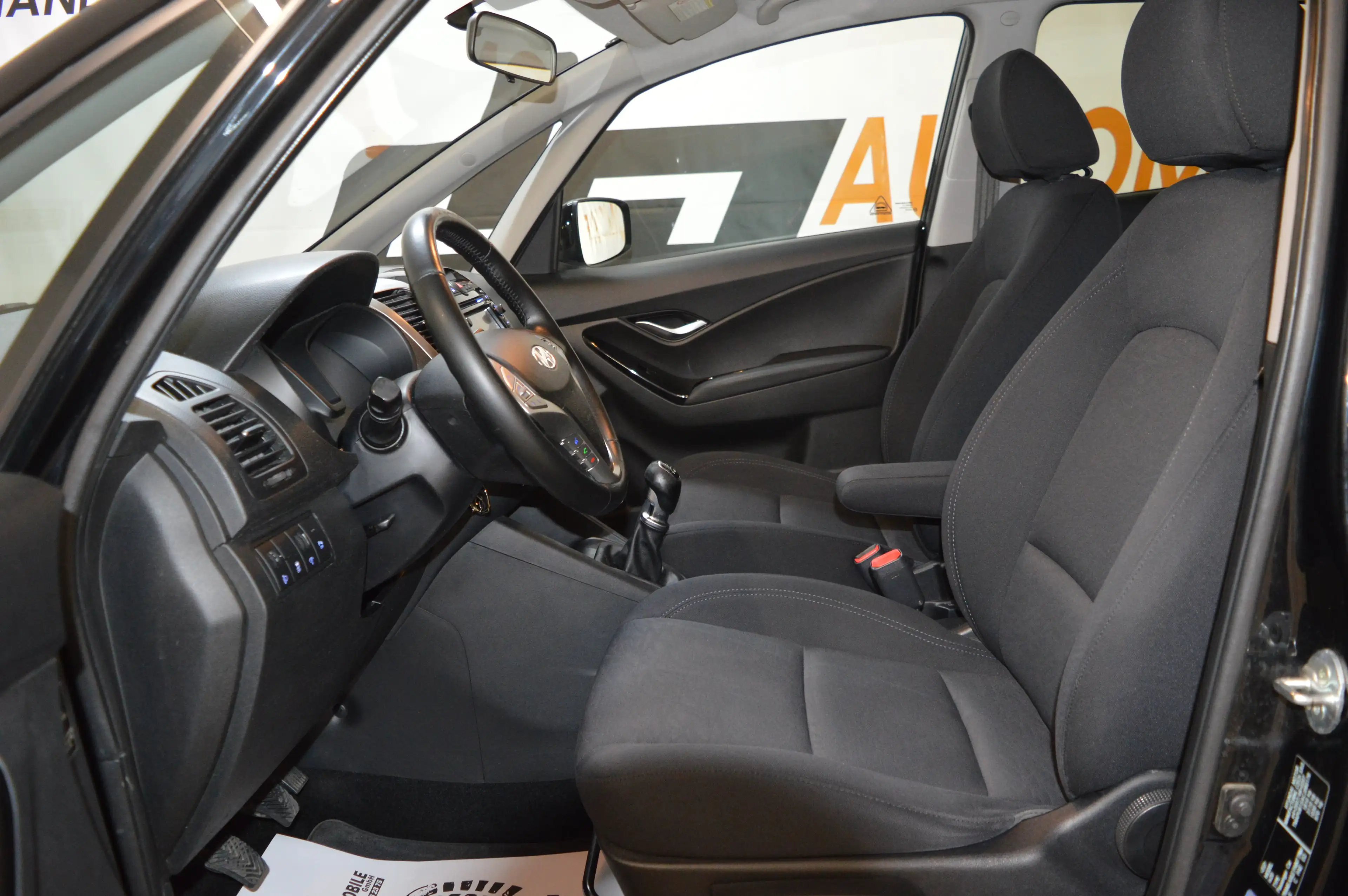 Hyundai iX20 1,6 CRDi **gute Ausstattung**neues Pickerl** — photo 13