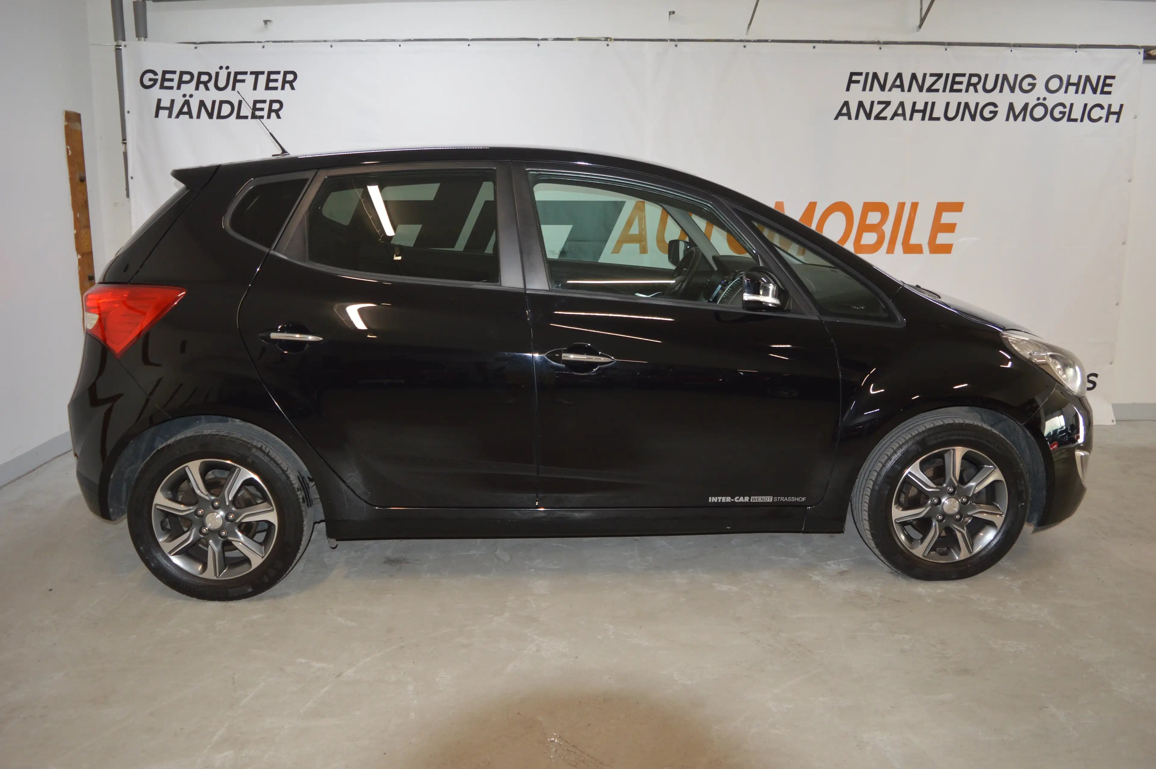 Hyundai iX20 1,6 CRDi **gute Ausstattung**neues Pickerl** — photo 12